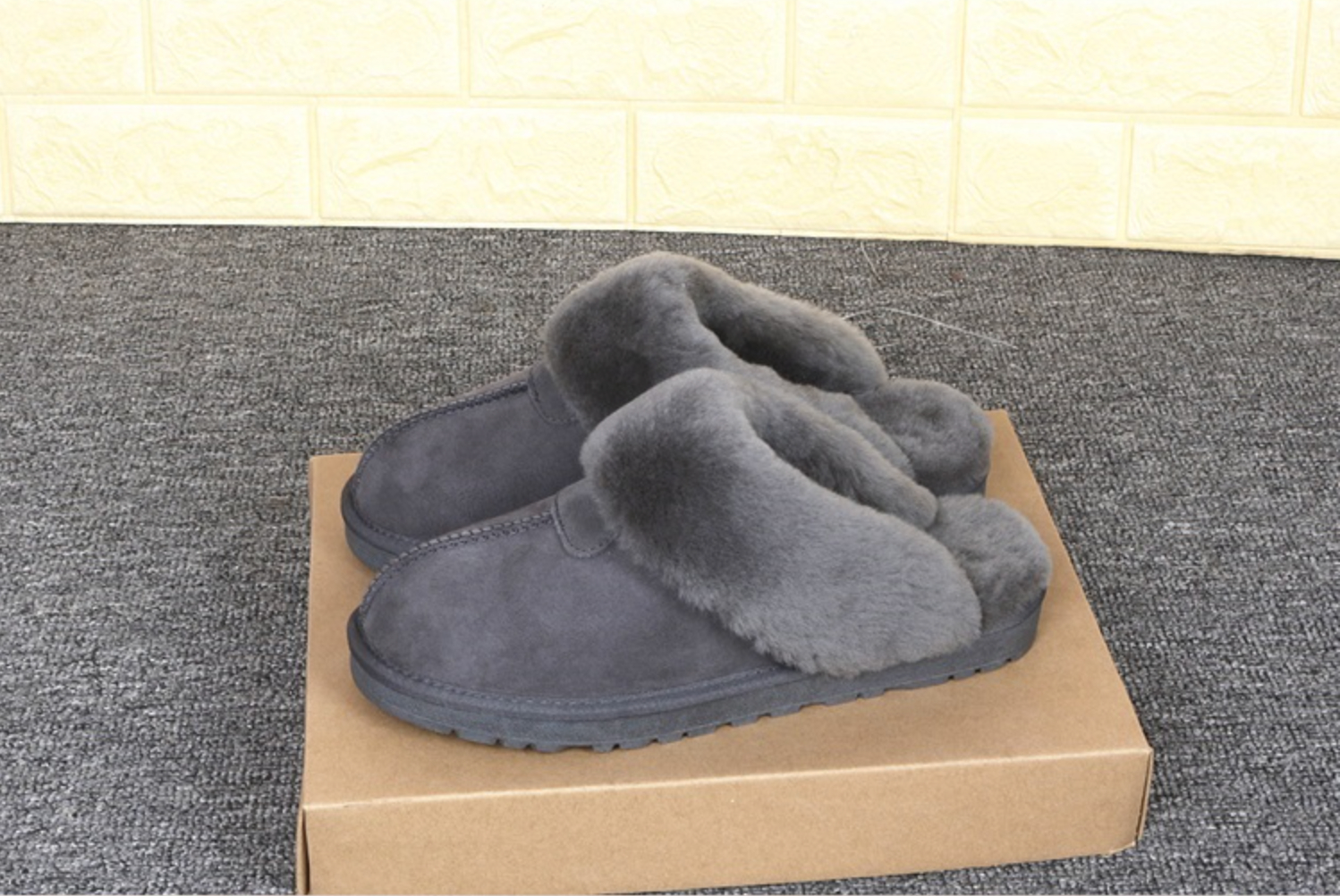 Men's lambskin slippersslippers