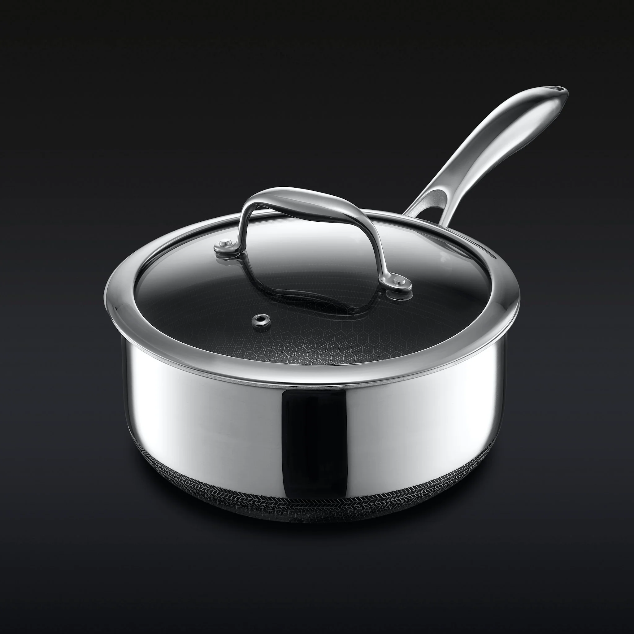 Hybrid Saucepan With Lid, 3-Qt