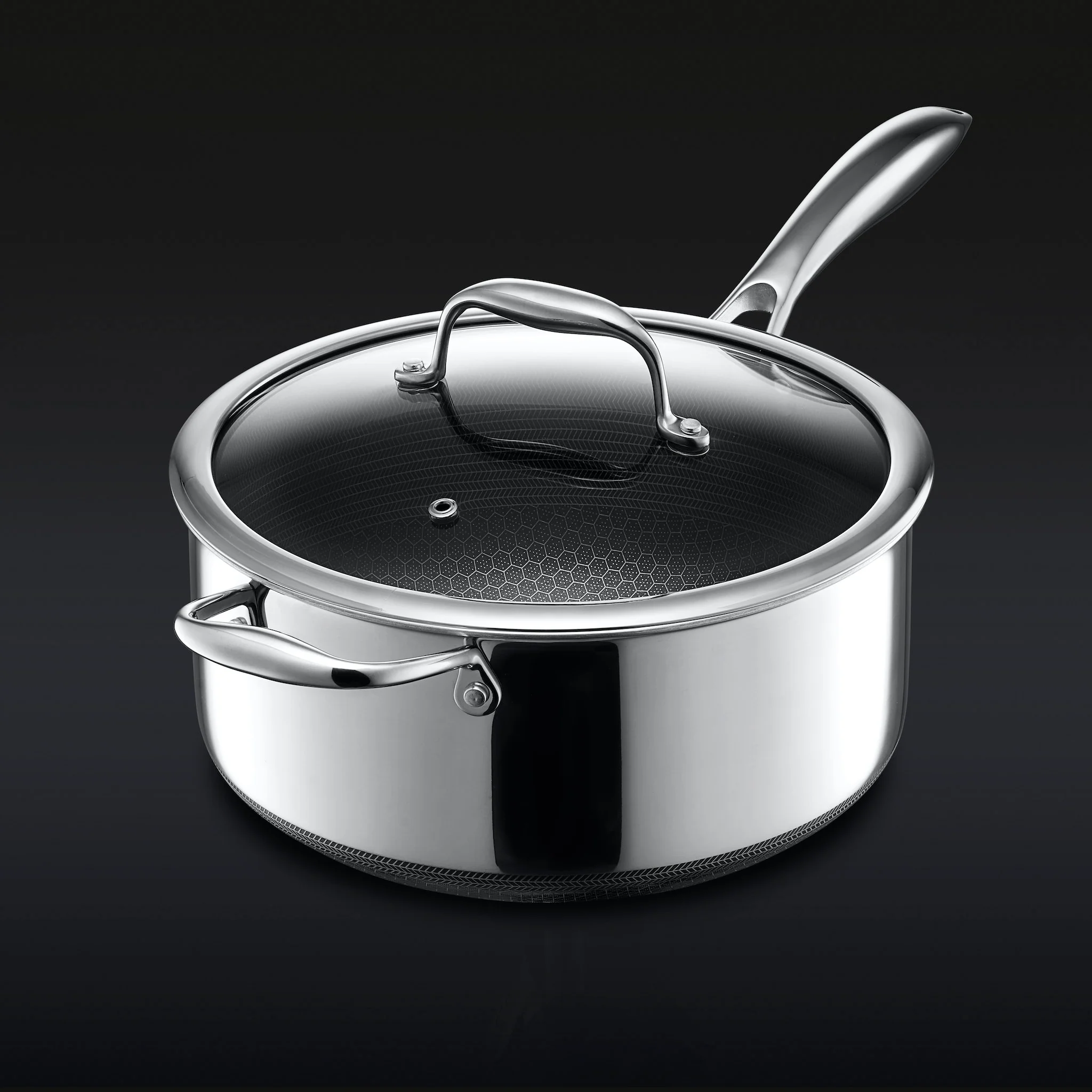 Hybrid Saucepan with Lid, 5-Qt