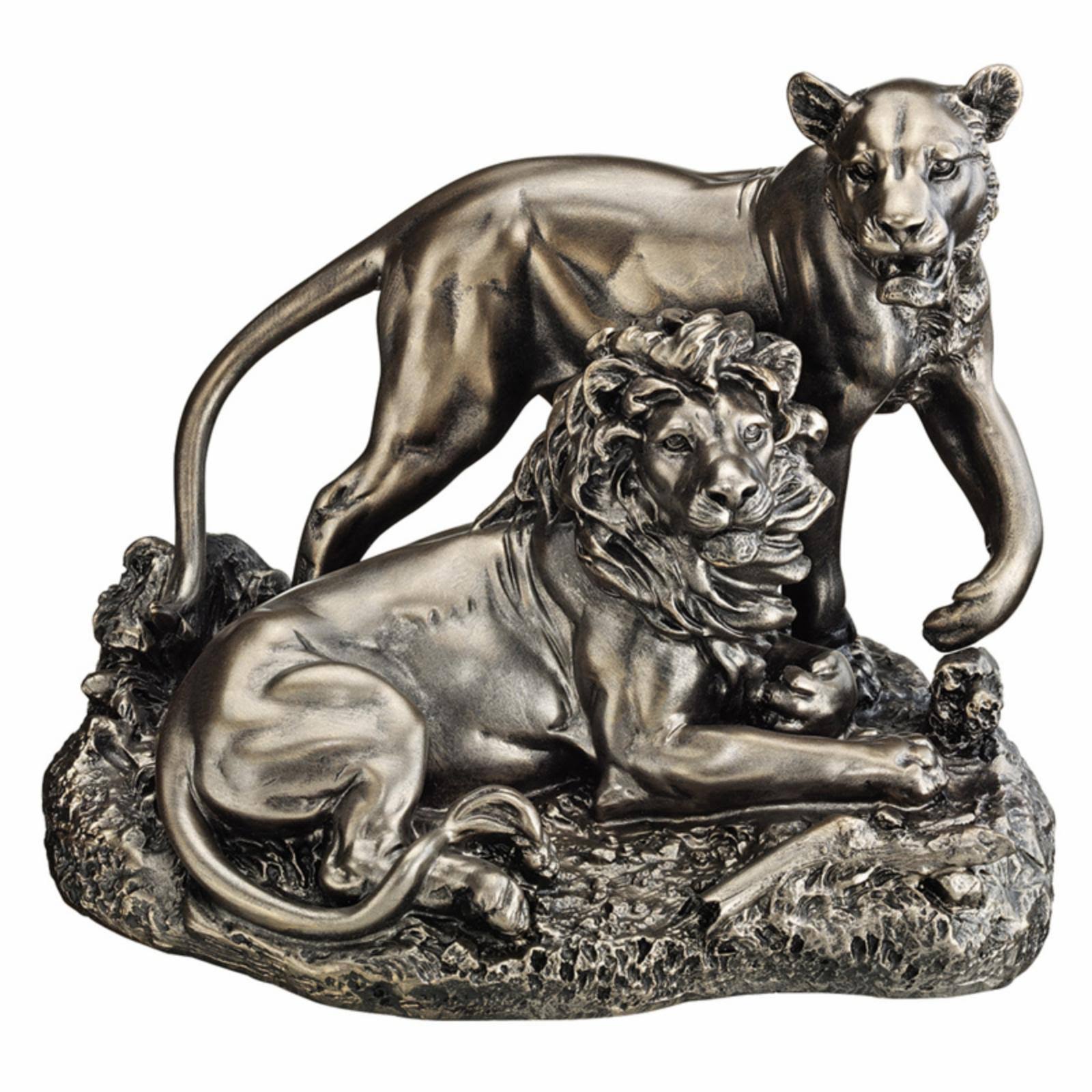 Design Toscano Lion and Lioness Pride of Place Animal Statue