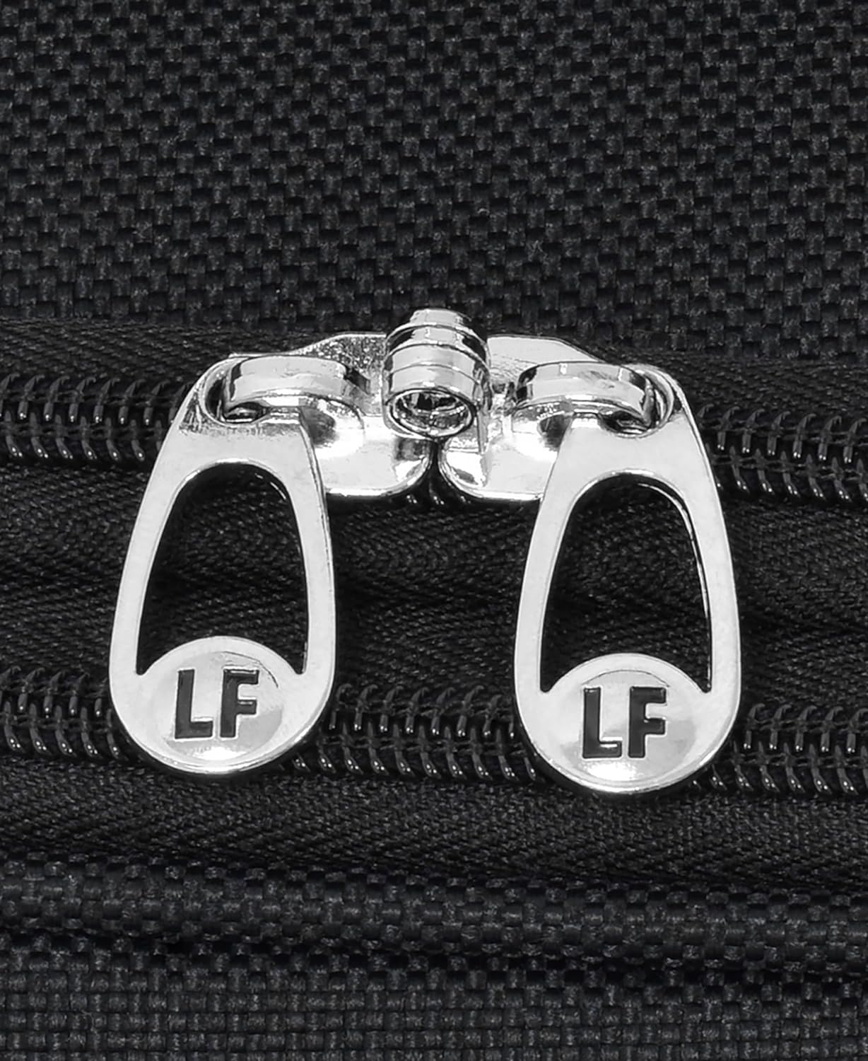 LONDON FOG Buckingham 44-Inch Wheeled Garment Bag, Black - ForcesArmy