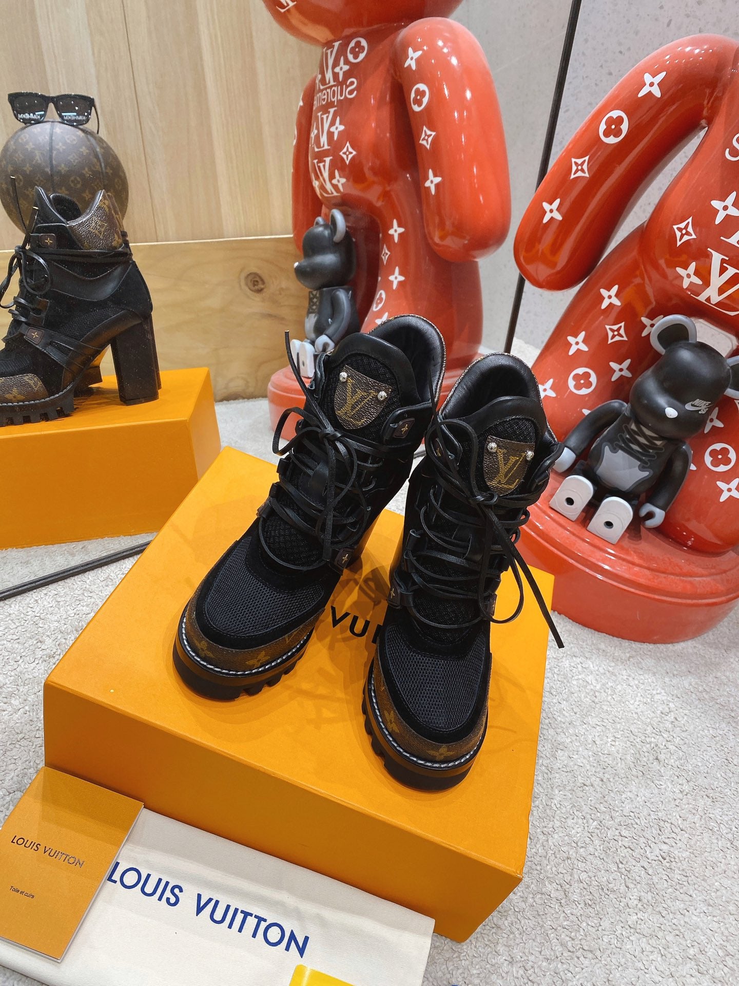 [TOP] Louis Vuitton LV L*V Laureate High Heels Platform Desert Boots - Black