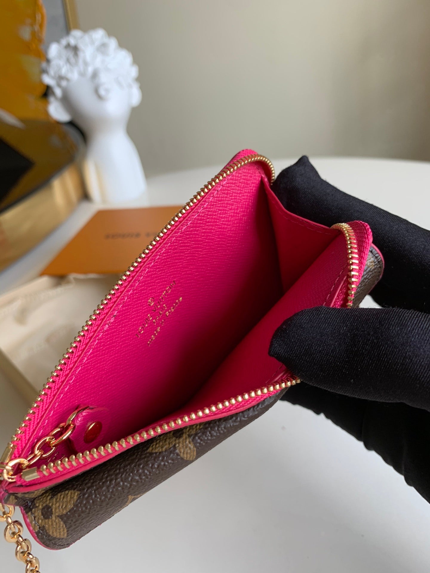 [TOP] Louis Vuitton LV LV Compact Key Wallet - Monogram