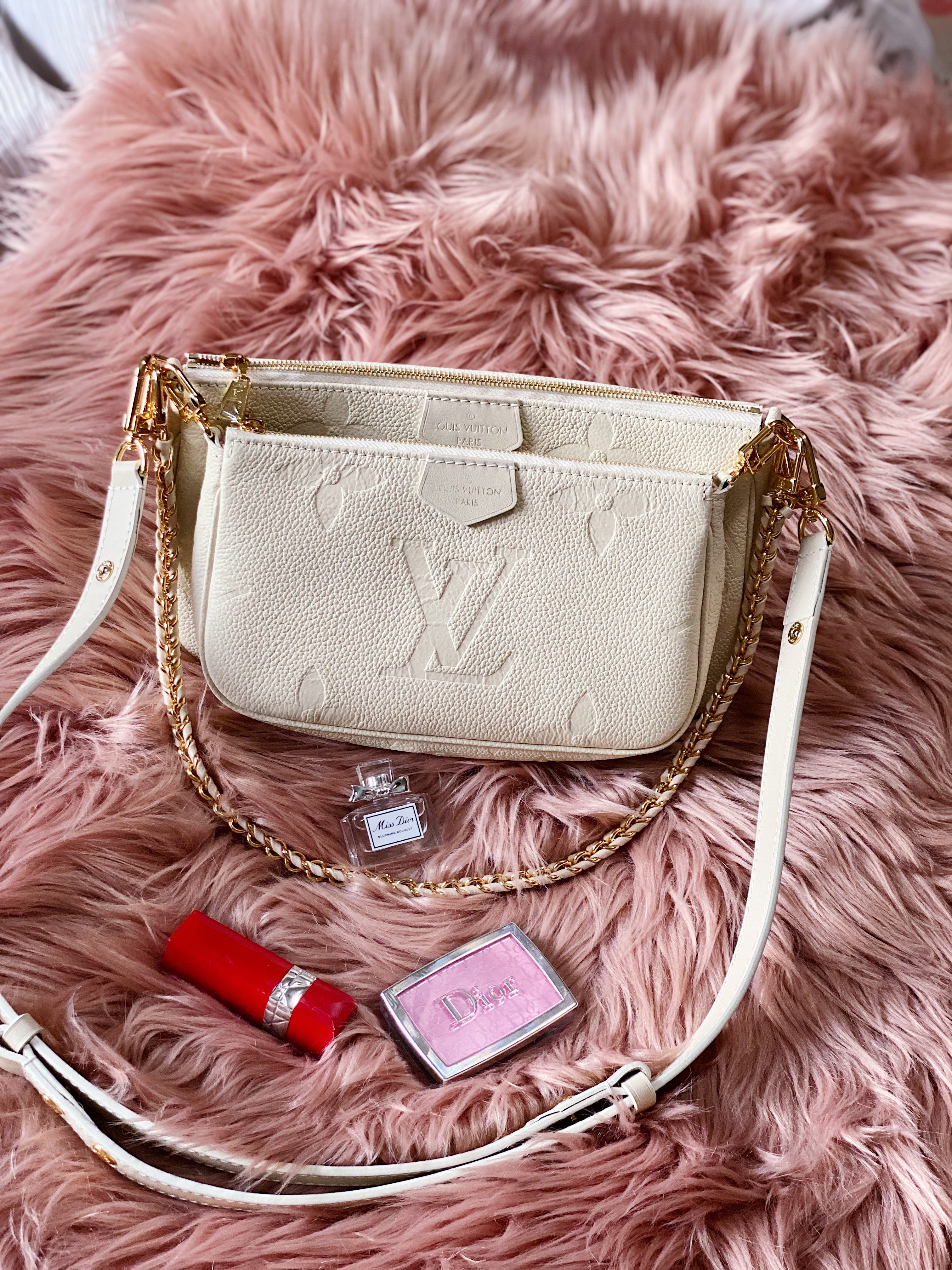 [TOP] Louis Vuitton LV £V Empreinte Multi Pochette Giant Monogram 21X12X3cm- White