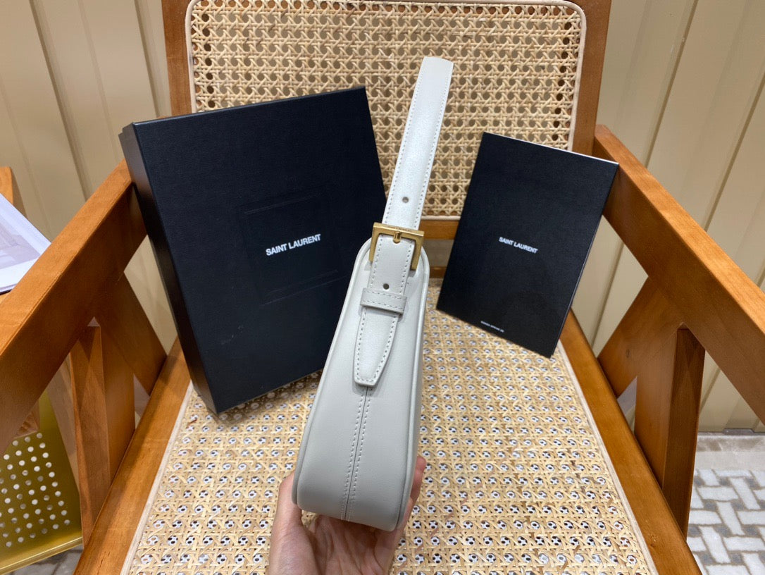 [TOP] Yves Saint Laurent YSL Le Fermoir Leather Shoulder Bag - White