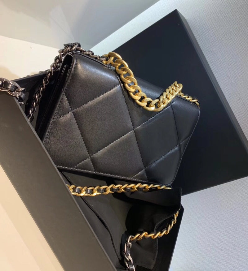 [TOP] CHANEL 19 WOC Bag - Black