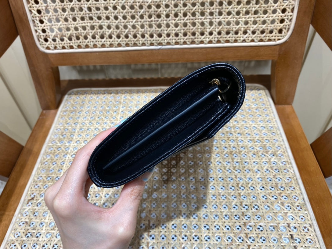 [TOP] Yves Saint Laurent YSL Woc Matelasse Medium Bag - Black GHW