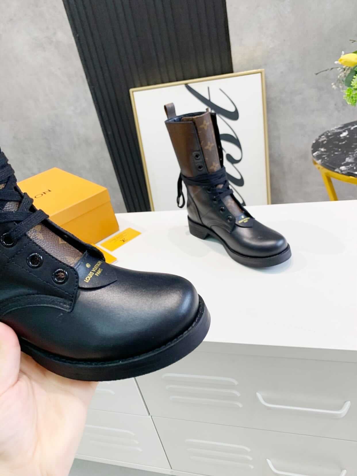 [TOP] Louis Vuitton LV LV Metropolis Flat Ranger Boots