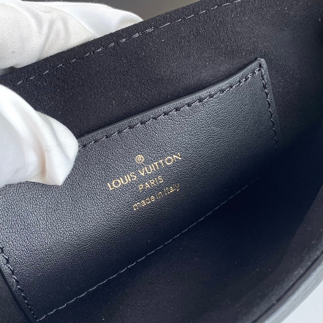 [TOP] Louis Vuitton LV L*V Multi Pochette Small New Wave 21X12X3cm- Black