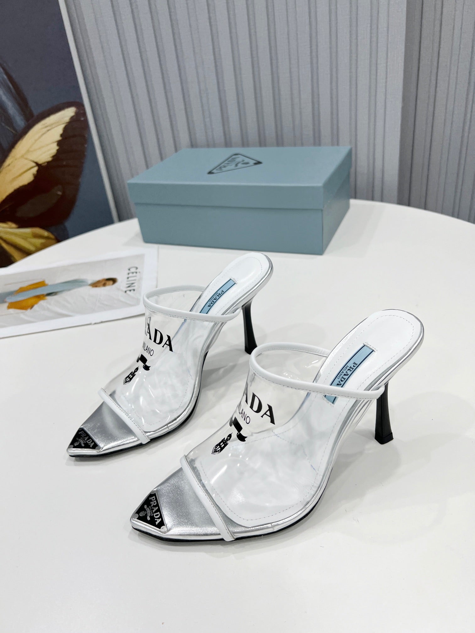 [TOP] PRADA Logo-print Plexiglas High-heel Slides - White