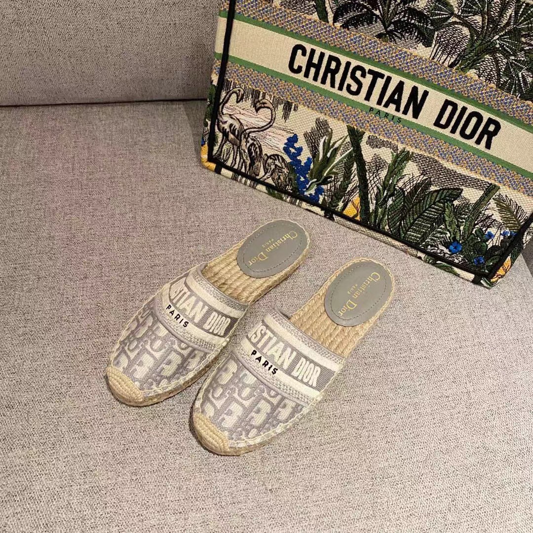 [TOP] Christian Dior Straw Embroidered Mullet - Blue/Grey
