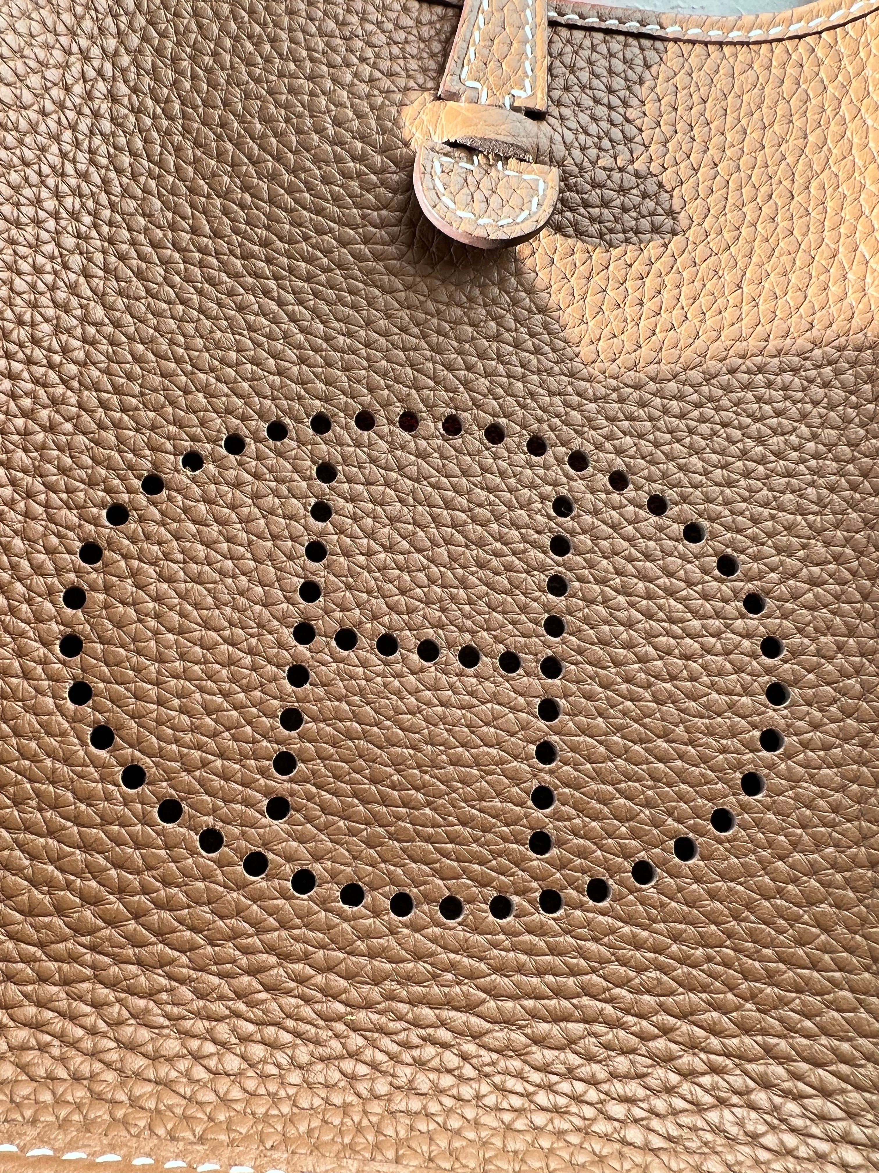 [TOP] HERMES Evelyne Bag 16cm - Gold