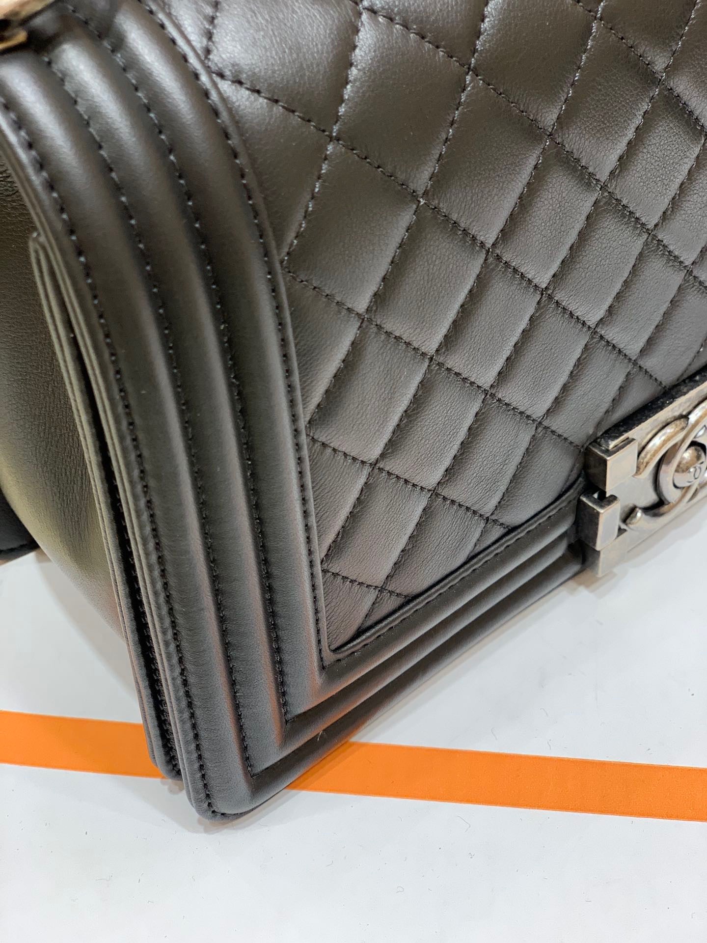 [TOP] CHANEL Le Boy Bag Smooth Leather  Medium 25cm  - Black & Ruthenium Hardware