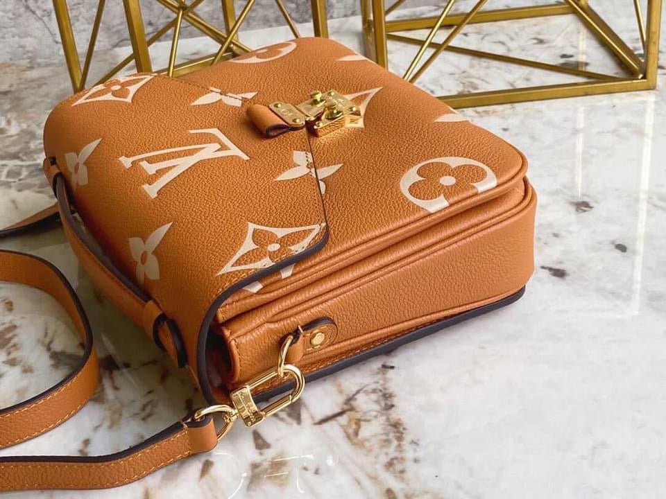 [TOP] Louis Vuitton LV  Metis Giant Monogram Empreinte 2 Tones  25X19X7cm - Caramel