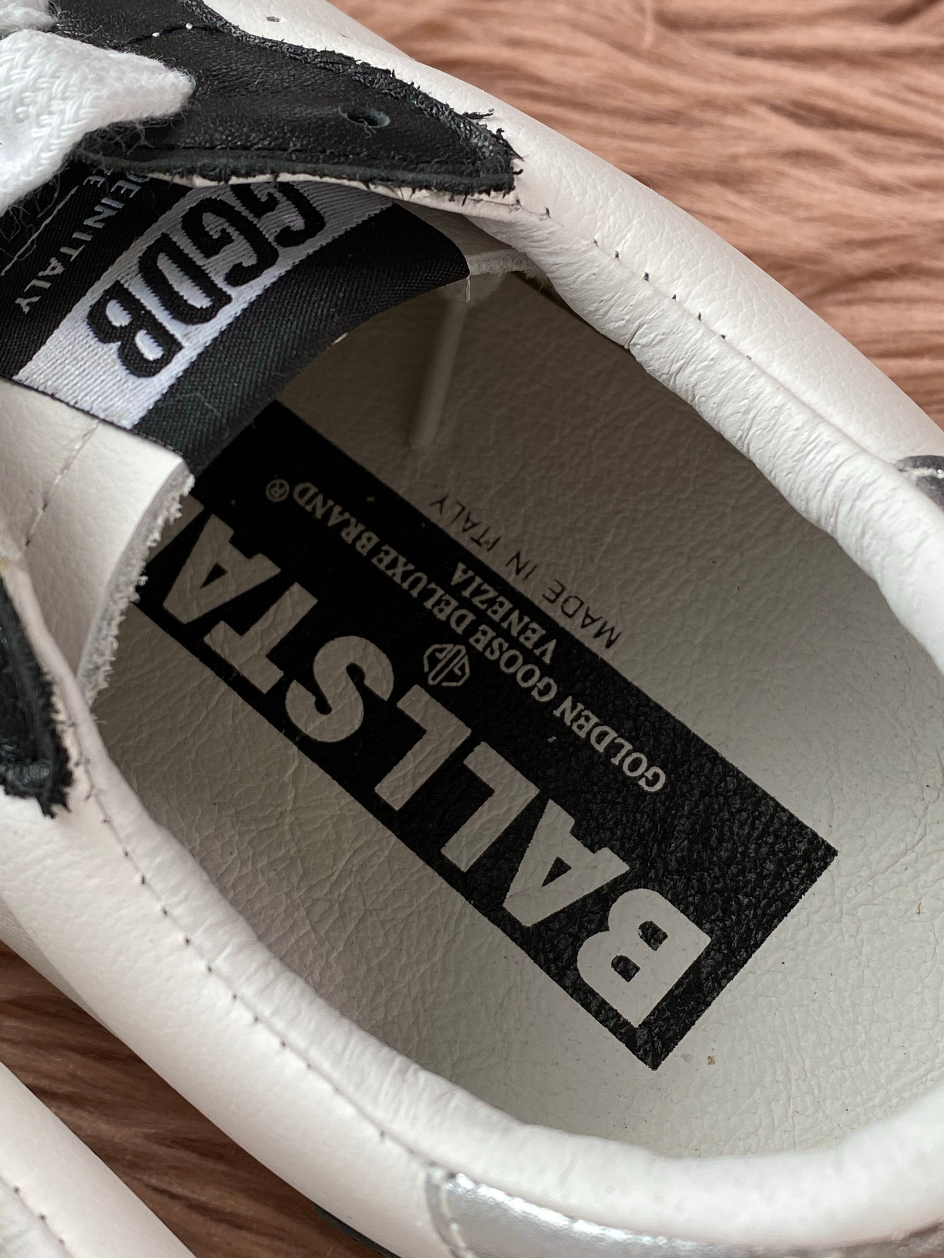 [TOP] GGDB Ball Star Glittery Star - Black and Silver Star