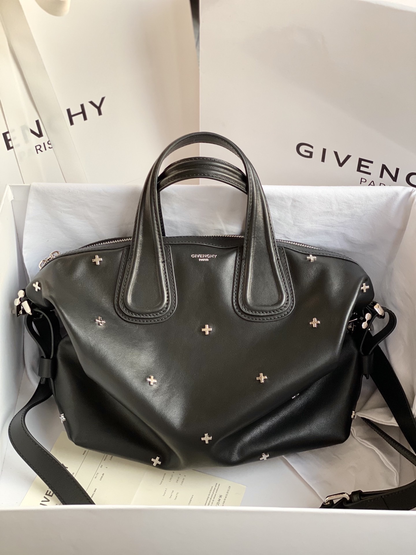 [Top] GIVENCHY Nightingale Rivet Handbag 28cm - Black