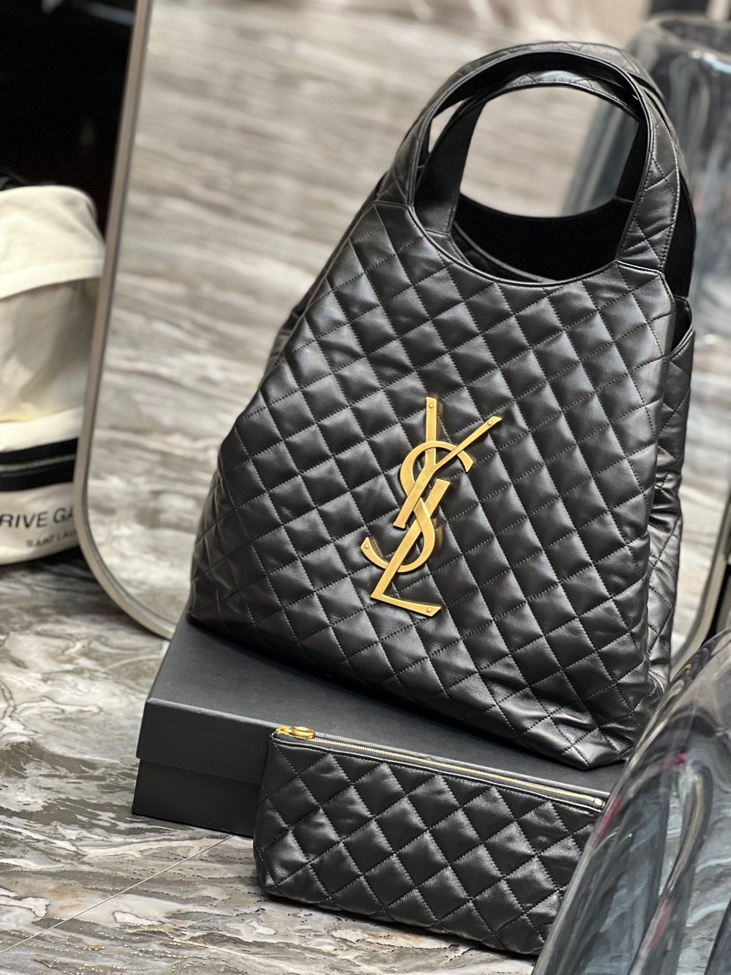 [TOP] Yves Saint Laurent YSL Lambskin Icare Tote - Black