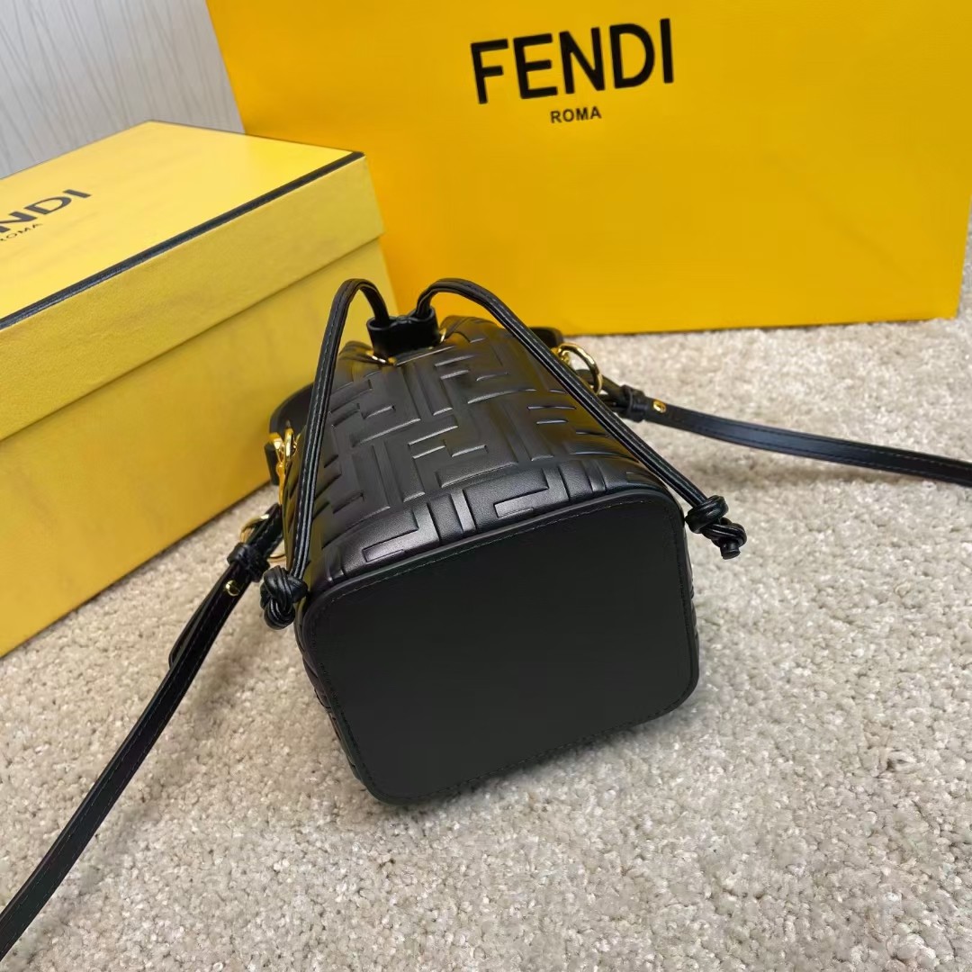 [TOP] FENDI Mon Tresor Bucket Bags - Black