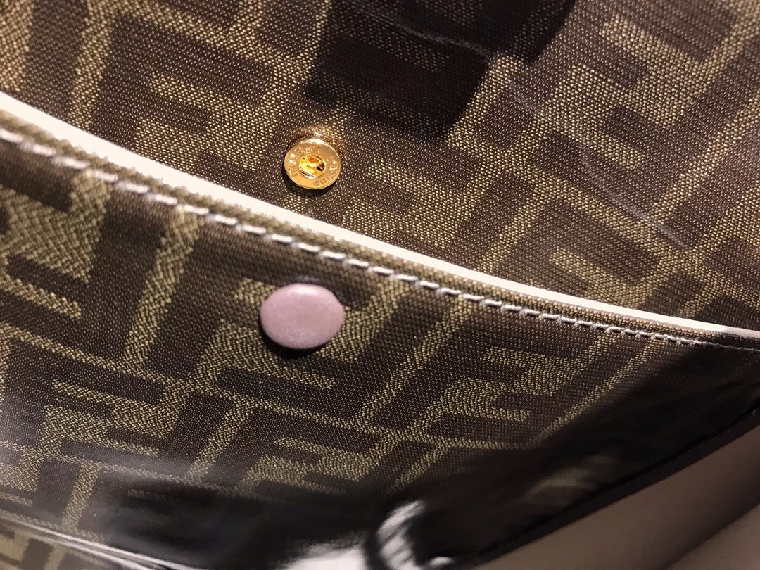 [TOP] FENDI  Peekaboo Medium X-Lite Bag - Dark Brown