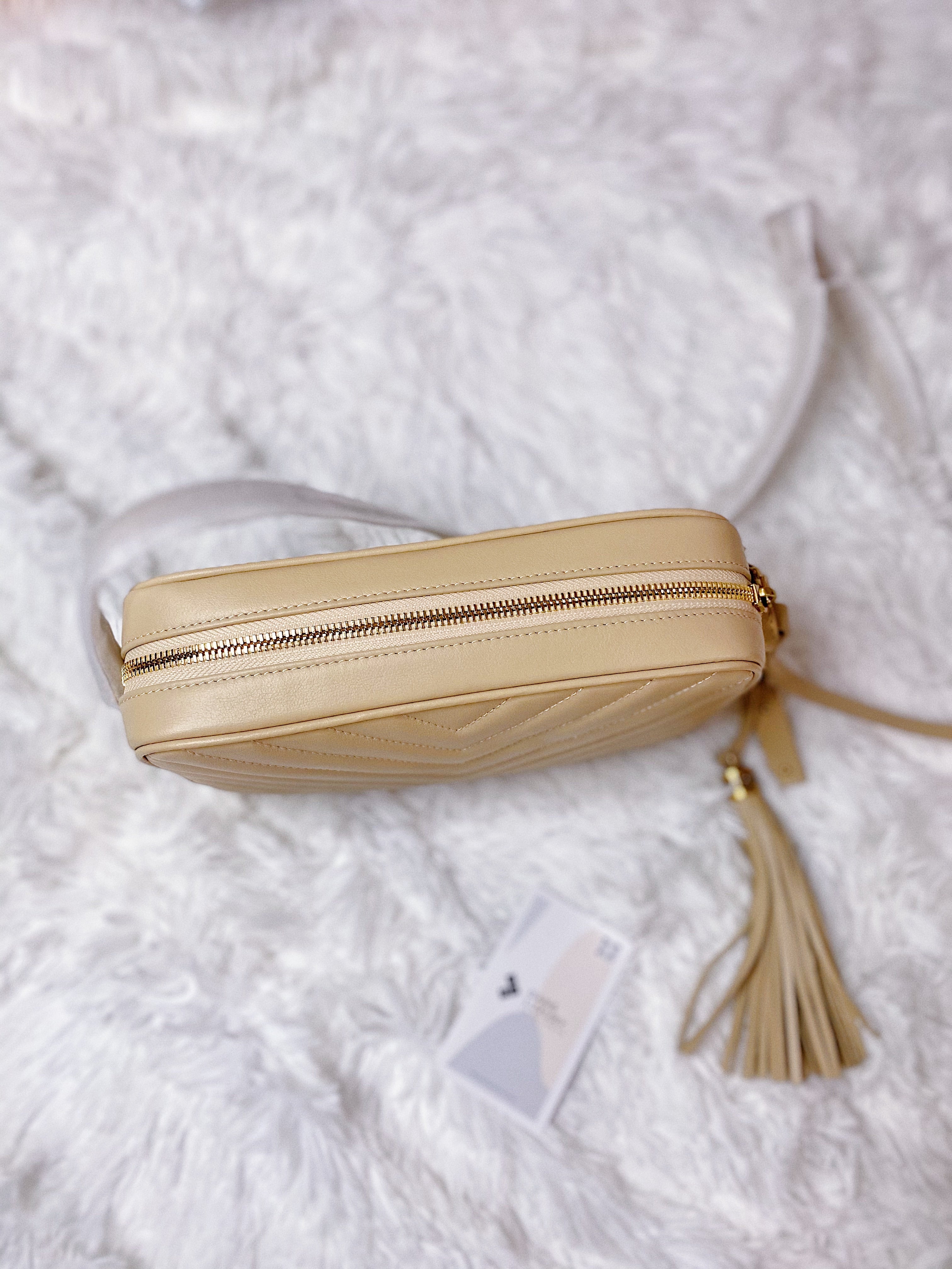 [TOP] Yves Saint Laurent YSL YSL LouLou Camera Bag - BEIGE