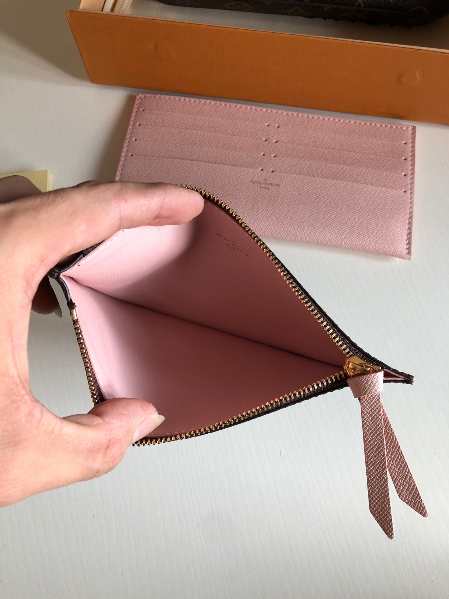[TOP] Louis Vuitton LV Felicie Pochette Monogram 21X12X3cm - Light Pink