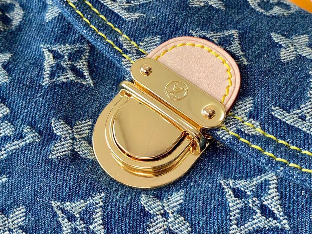 [TOP] Louis Vuitton LV  Pleaty Mini Denim Bag 18 x 26 x 4.5cm - Blue