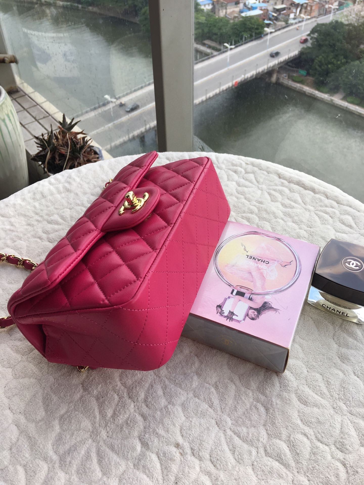 [TOP] CHANEL Classic Flap Bag Lambskin Mini 20cm - Pink & SHW