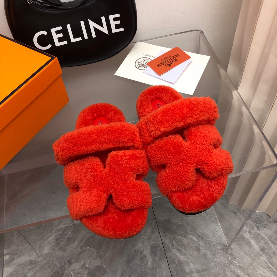 [TOP] HERMES Chypre Fur Sandal - 10 Colours