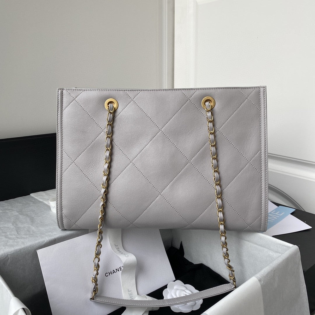 [TOP] CHANEL Matelasse Tote Calfskin  Small  - Grey