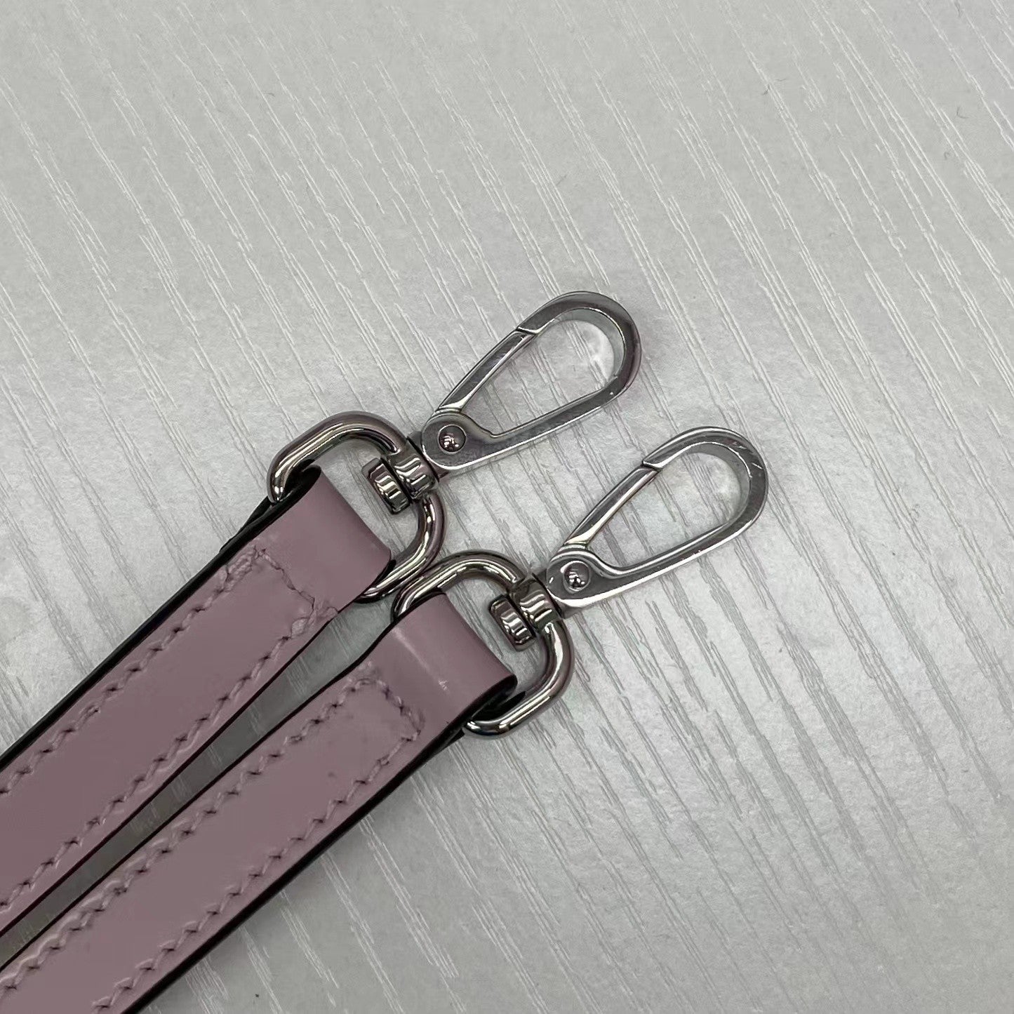 [TOP] PRADA Re-Edition 1995 Leather Mini Bag - Pink