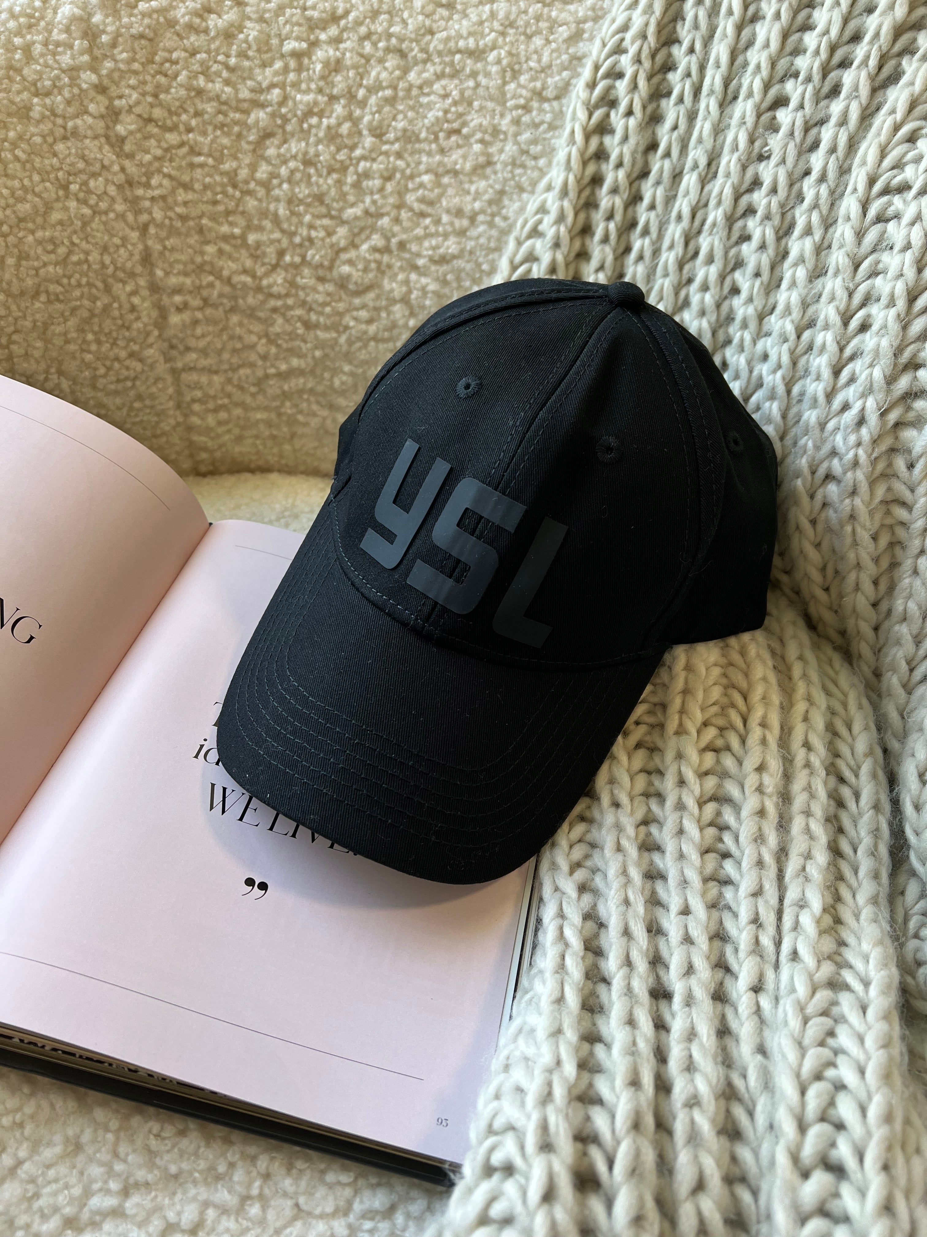 [TOP] Yves Saint Laurent YSL Baseball Cap Monogram Logo - Black