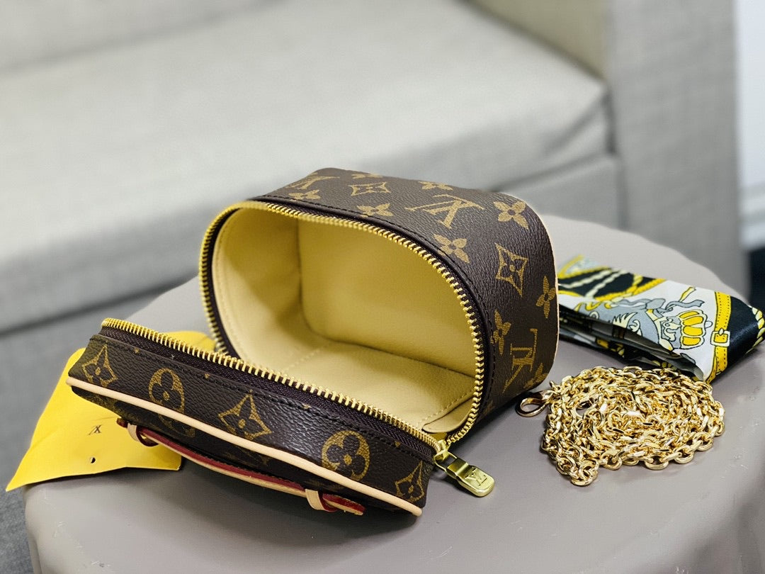 [TOP] Louis Vuitton LV Nice Nano 14x10.2x8.5cm - Brown