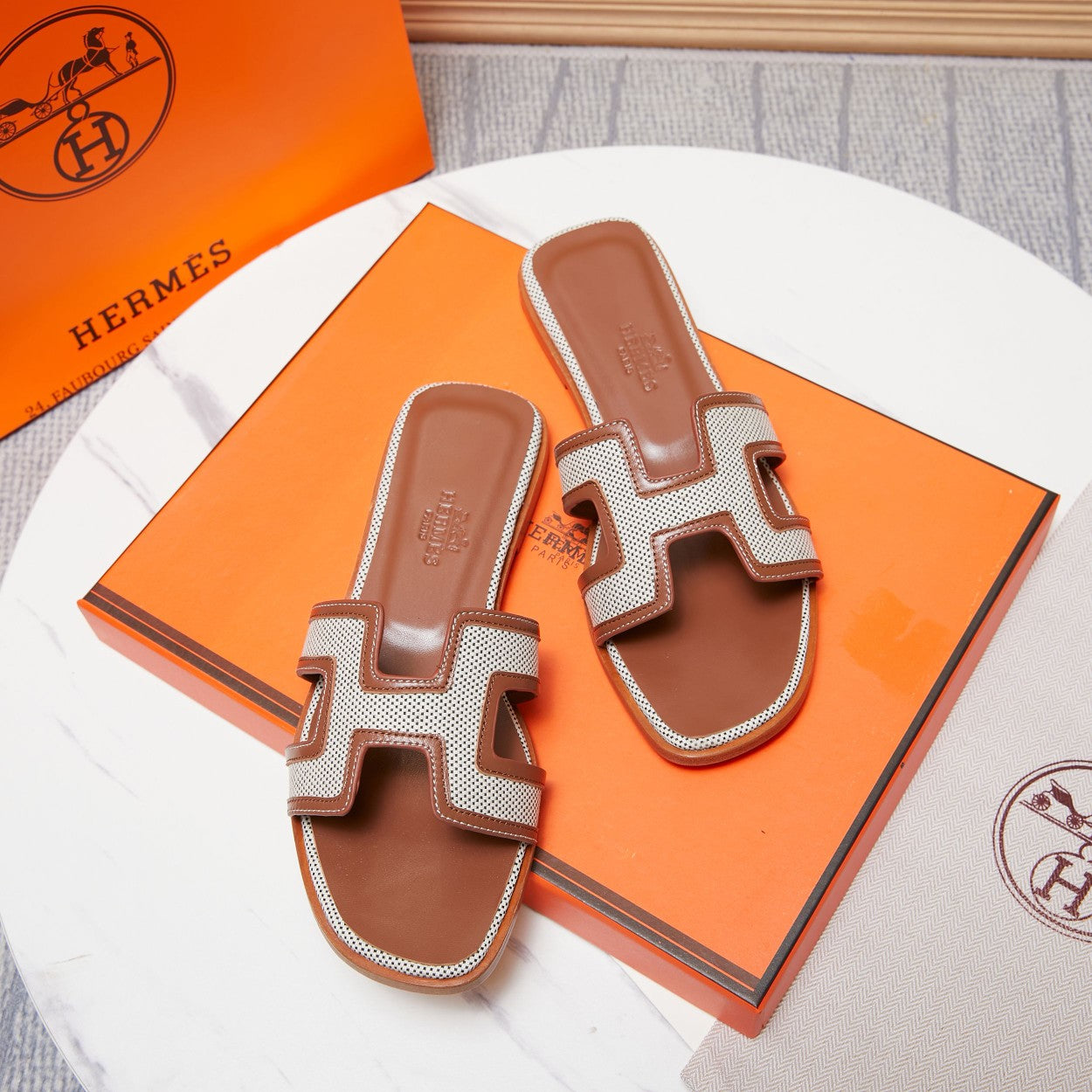 [TOP] HERMES Oran Sandals Denim 22 - Brown/Cream