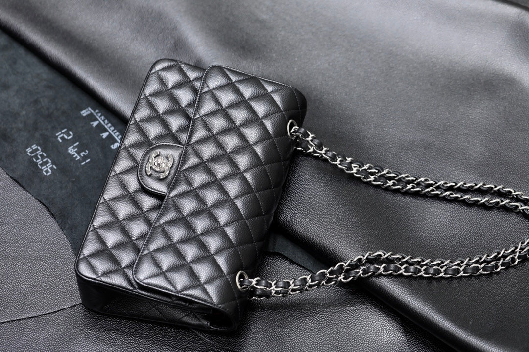 [TOP] CHANEL Classic Flap Bag Caviar Medium 25.5cm – Black & SHW