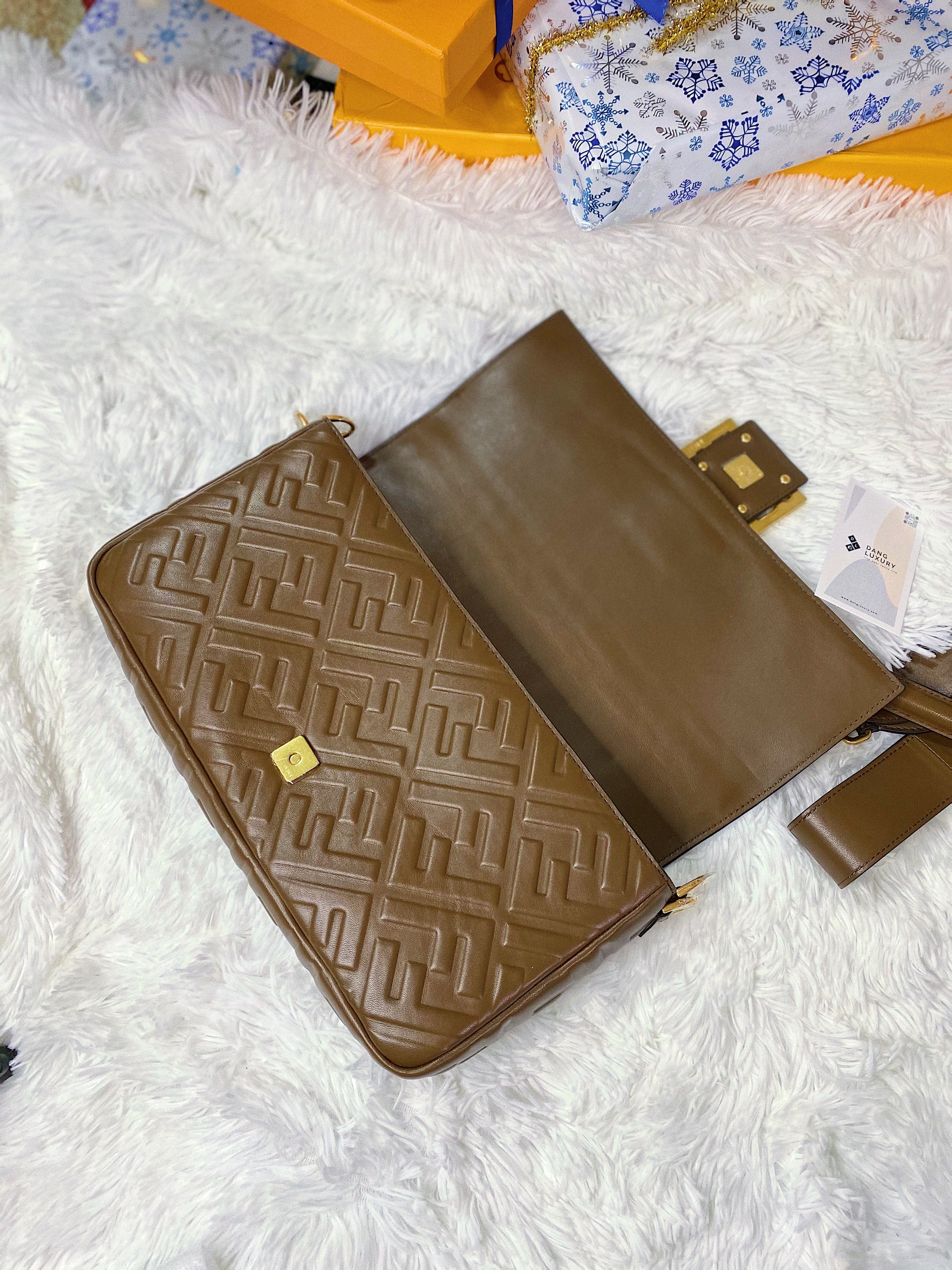 [TOP] FENDI Baguette Large Leather Bag - GREEN NAPPA