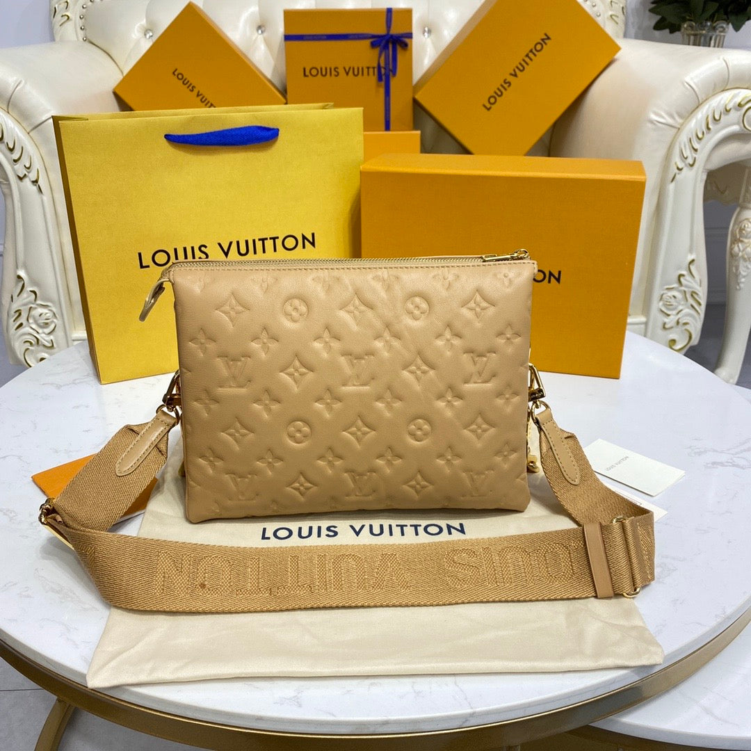 [TOP] Louis Vuitton LV Coussin Bag 26x20x12cm- Camel