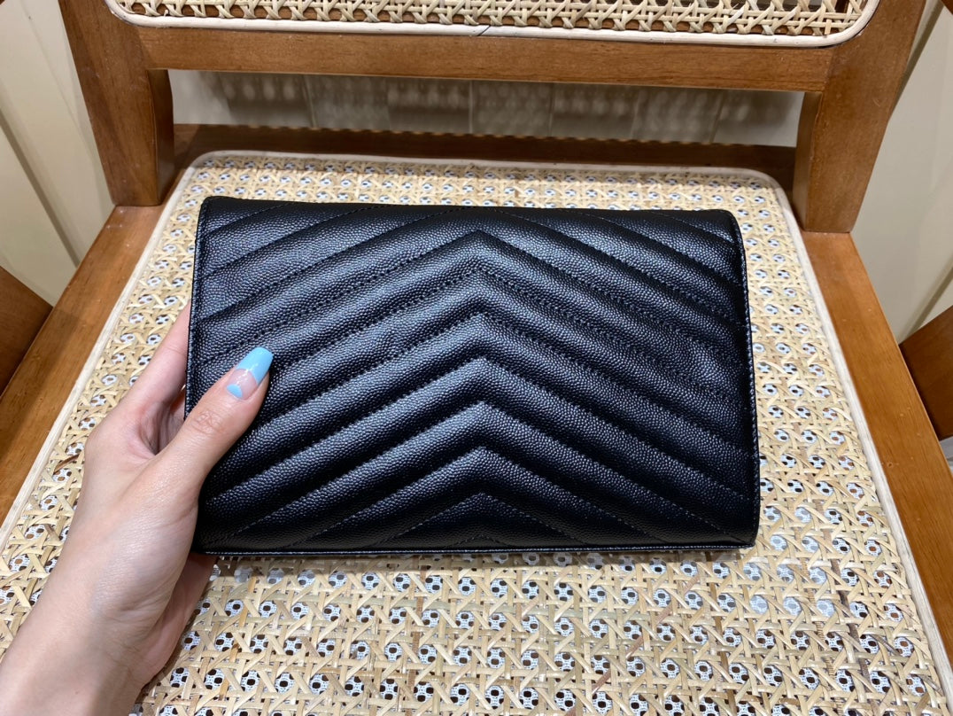 [TOP] Yves Saint Laurent YSL Woc Matelasse Medium Bag - Black SHW
