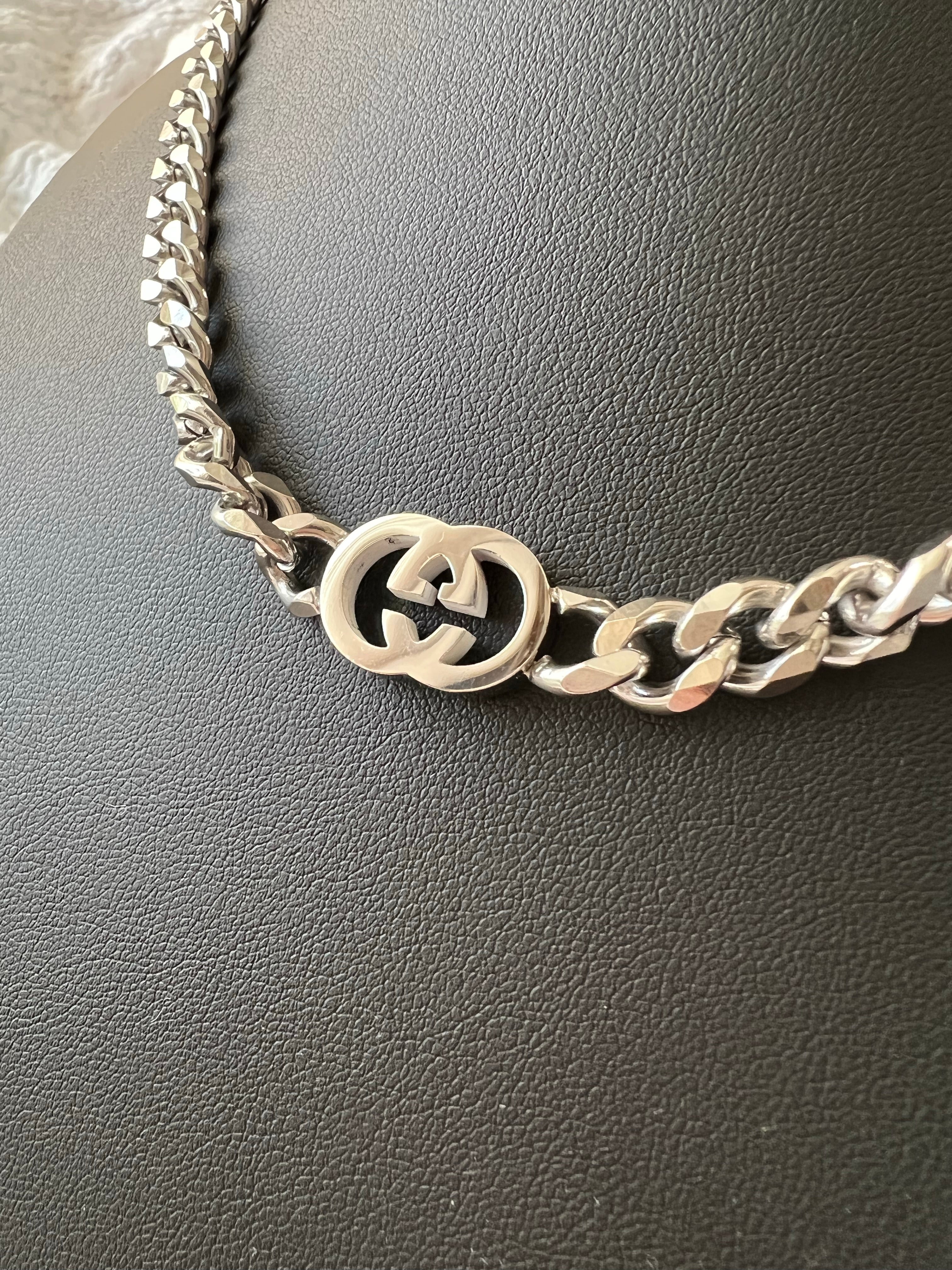 [TOP] GUCCI Interlock G Silver Necklace