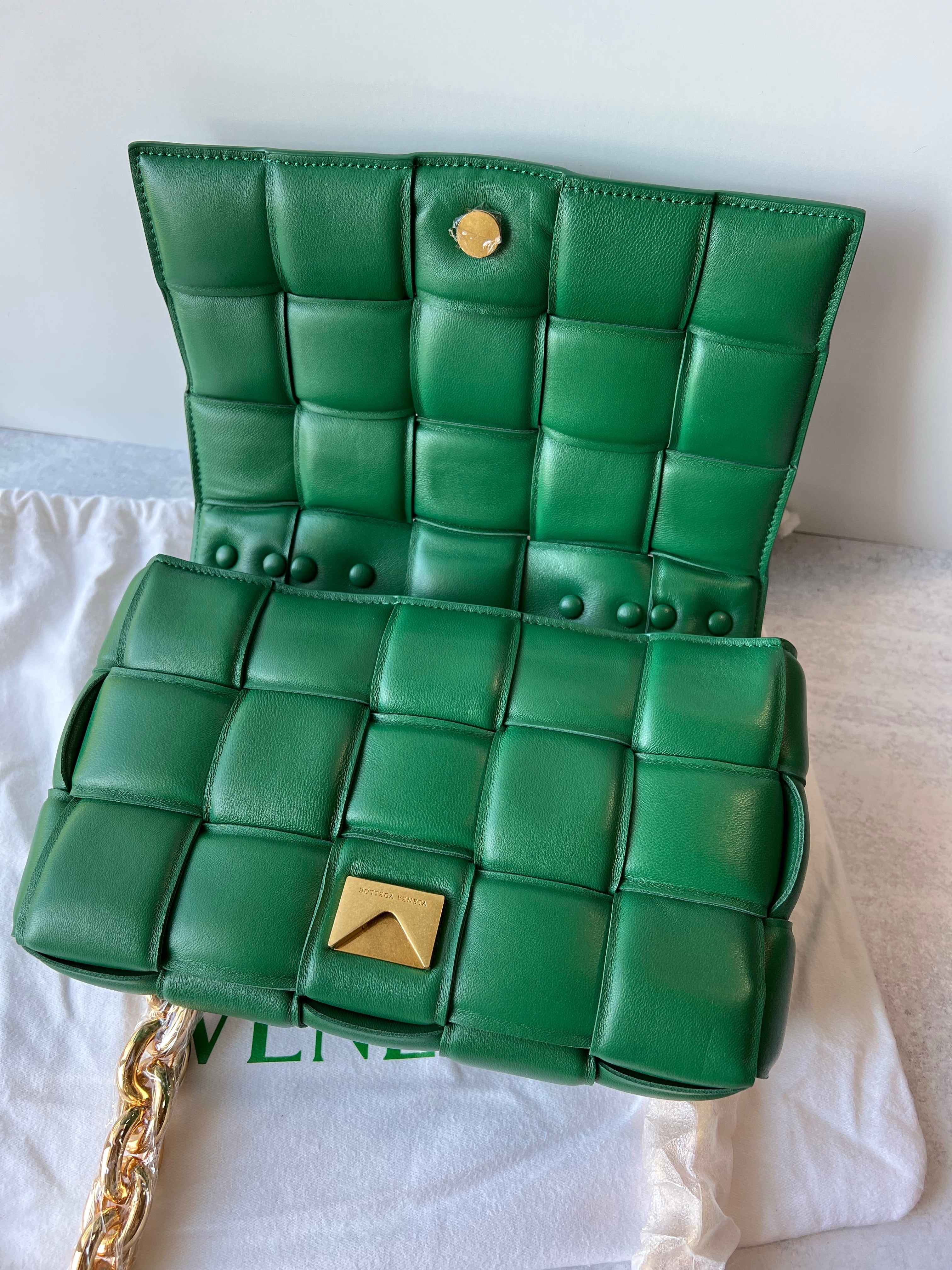 [TOP] Bottega Veneta BV Chain Cassette Bag - Dark Green