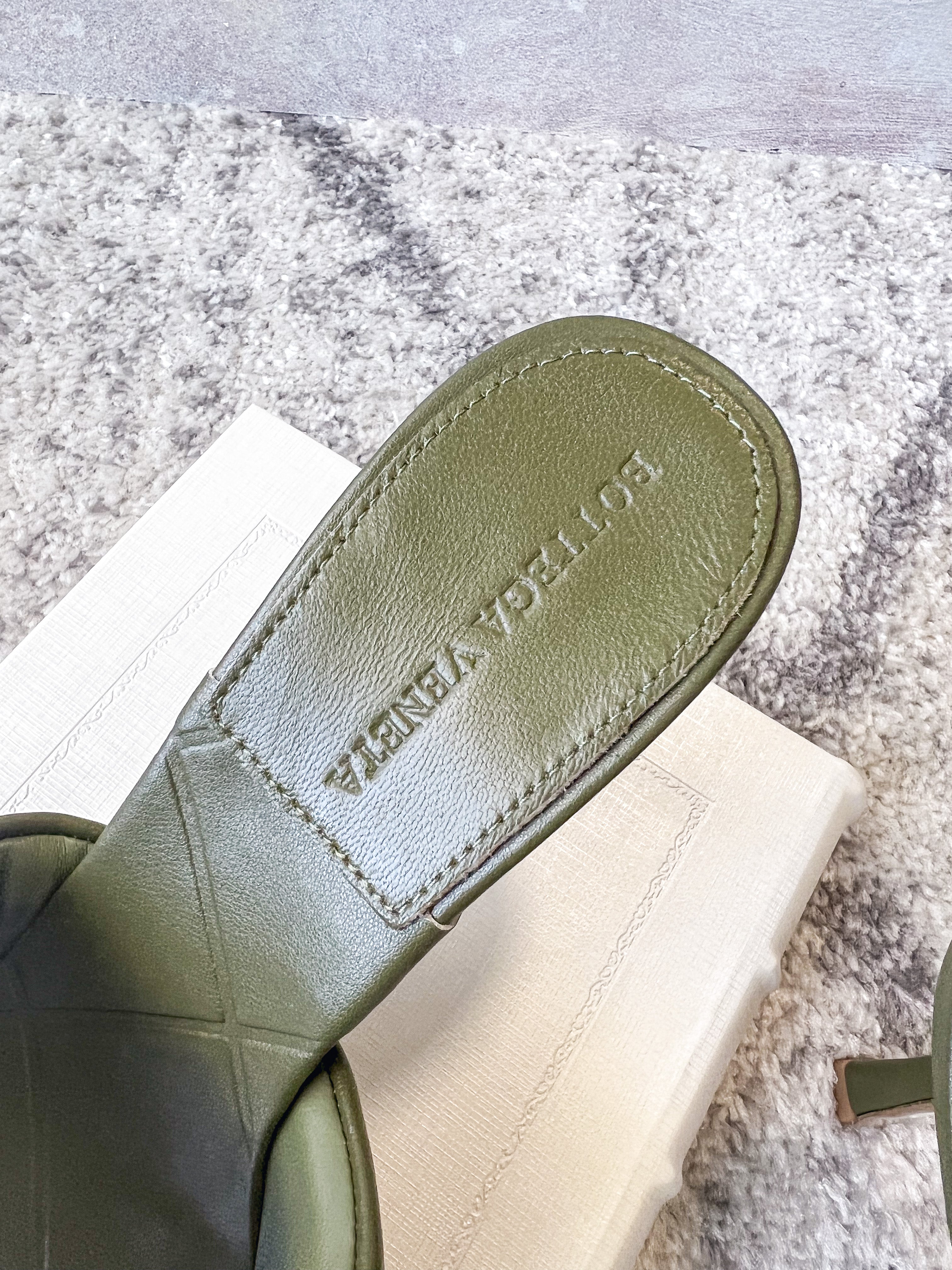 [TOP] Bottega Veneta BV BV Quilted Leather Lido Heeled Mule - Dark Green