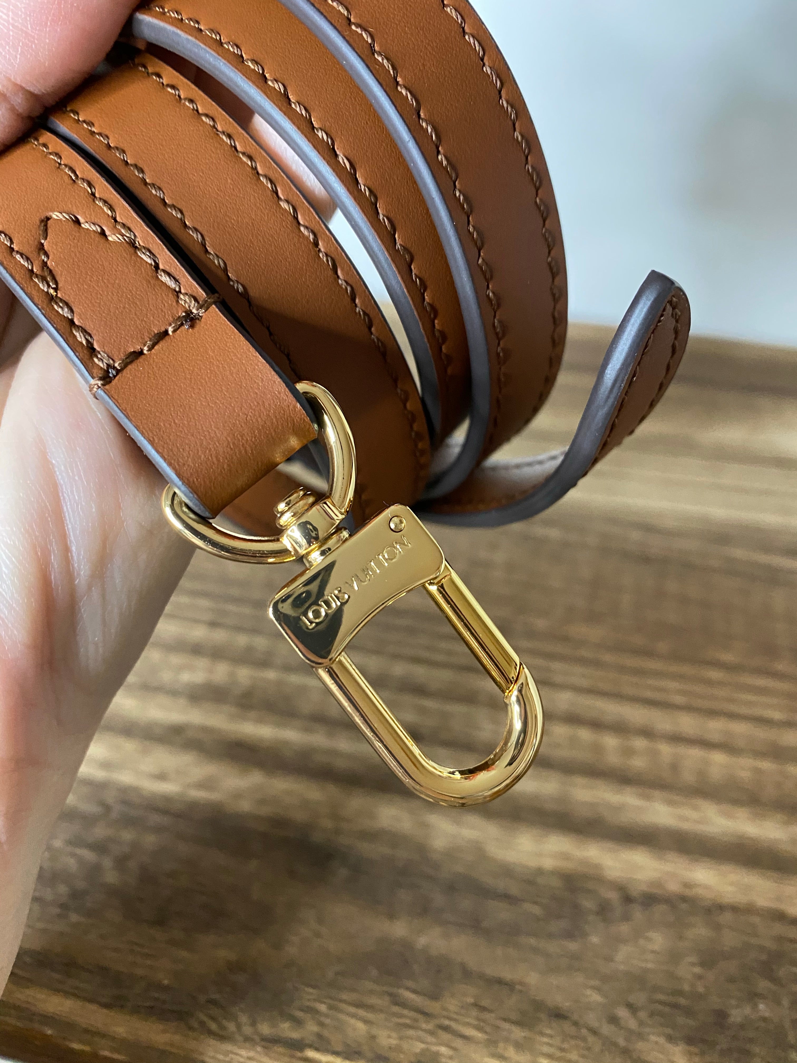 [TOP] Louis Vuitton LV Marignan Handbag 28 x 21 x 9cm - WHITE