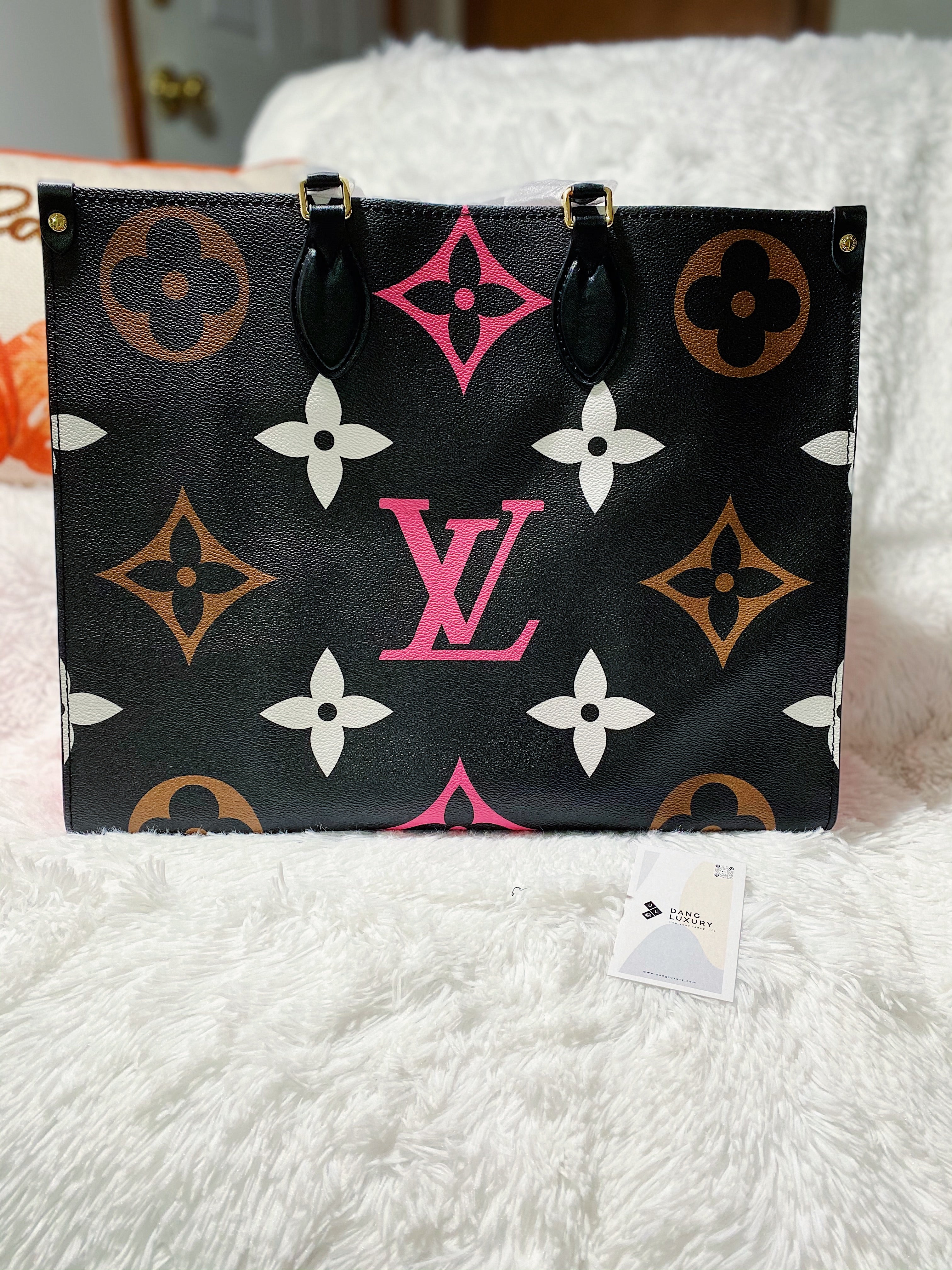 [TOP] Louis Vuitton LV On The Go Giant Monogram 41x34x19cm- PINK AND BLACK