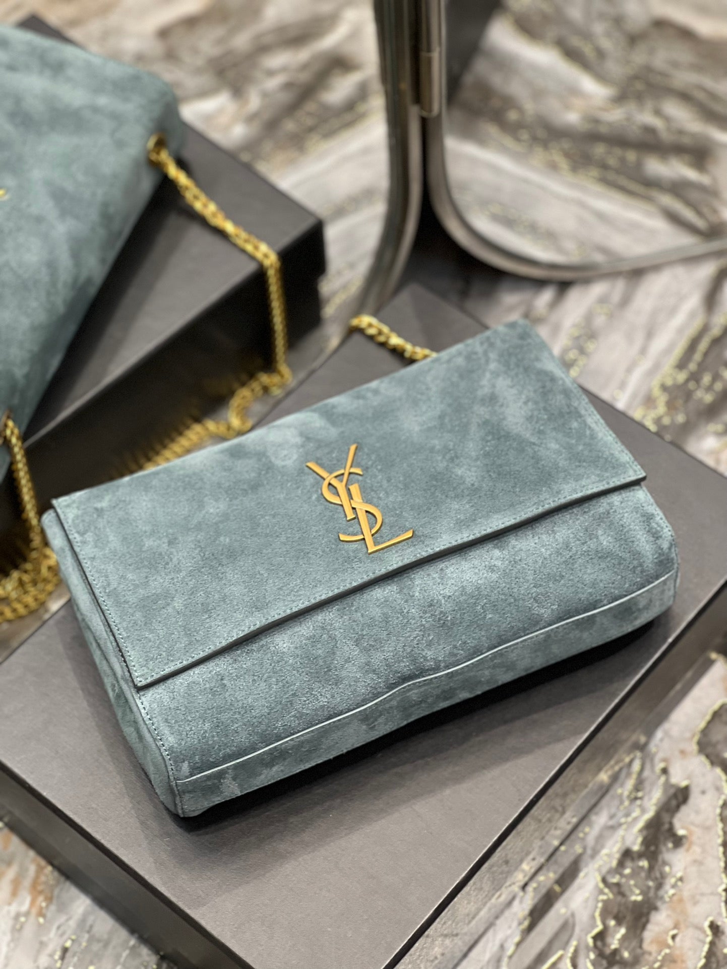 [TOP] Yves Saint Laurent YSL Kate Reversible Suede Bag - Deep Green