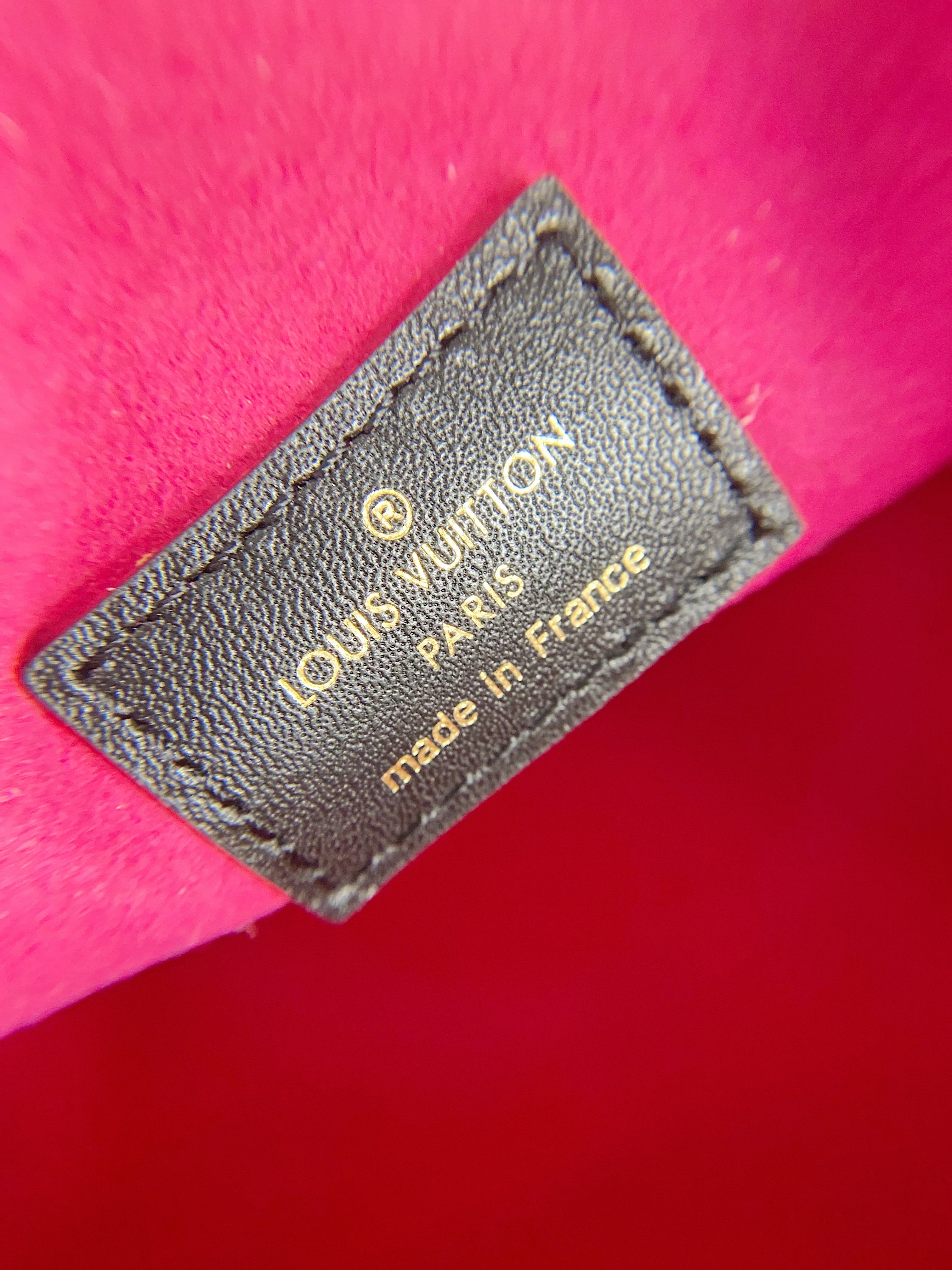 [TOP] Louis Vuitton LV Noe Bag 26×17×25CM-Black