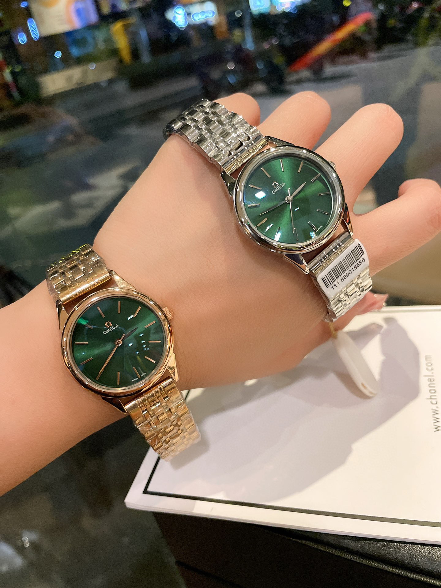 [TOP] OMEGA Green Dial Lady Watch 34mm - Gold/White Gold