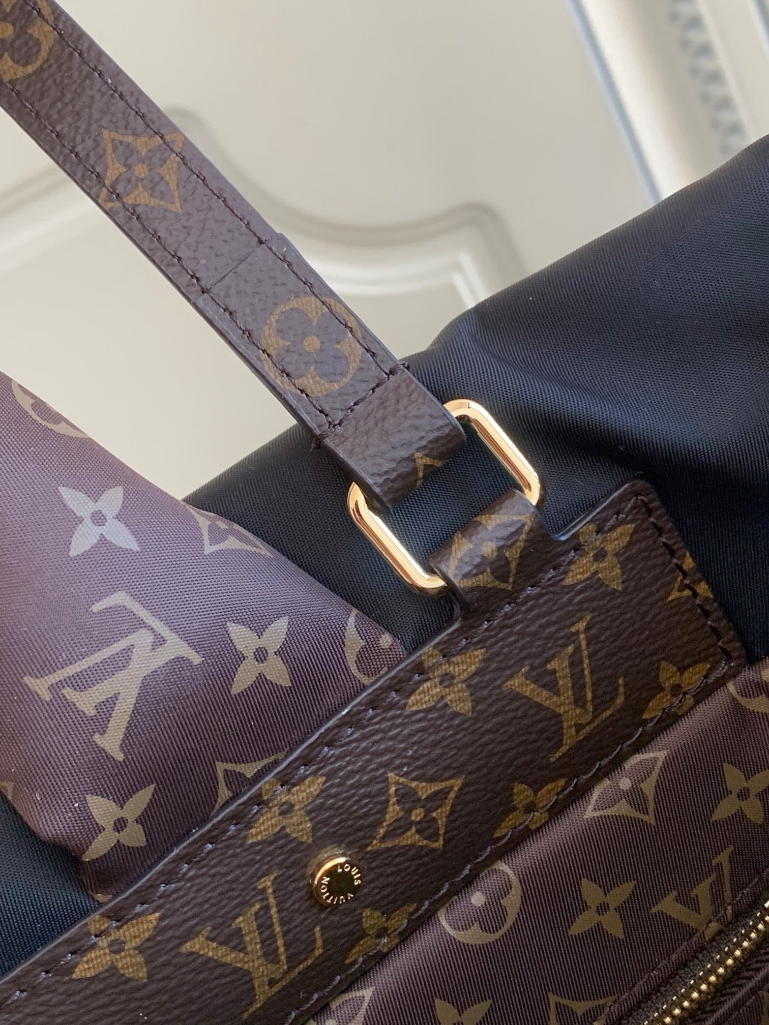 [TOP] Louis Vuitton LV ON THE GO Puffer Bag GM  41x34x19cm- Black/Beige