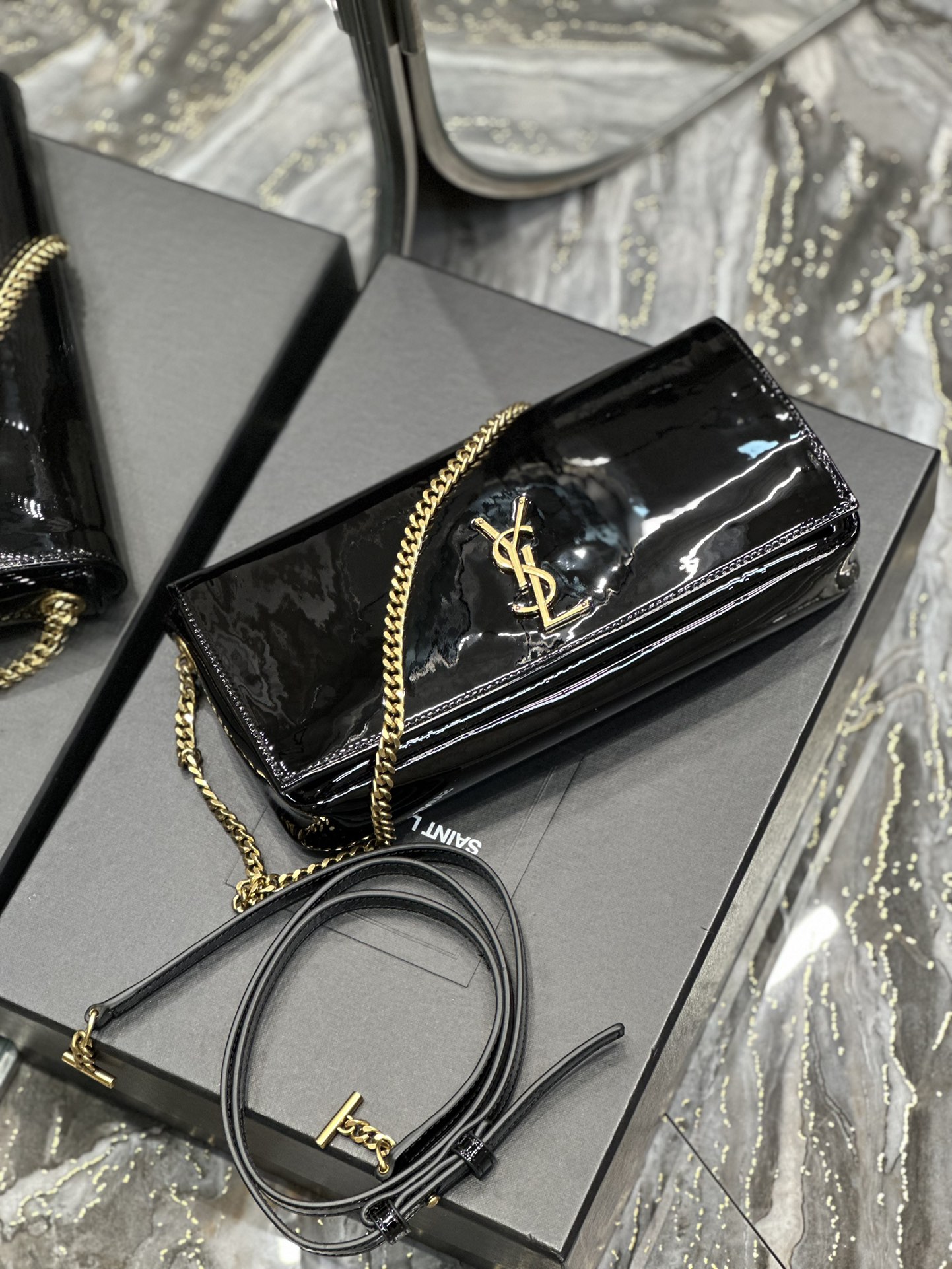 [TOP] Yves Saint Laurent YSL Patent Leather Underarm Bag - Black