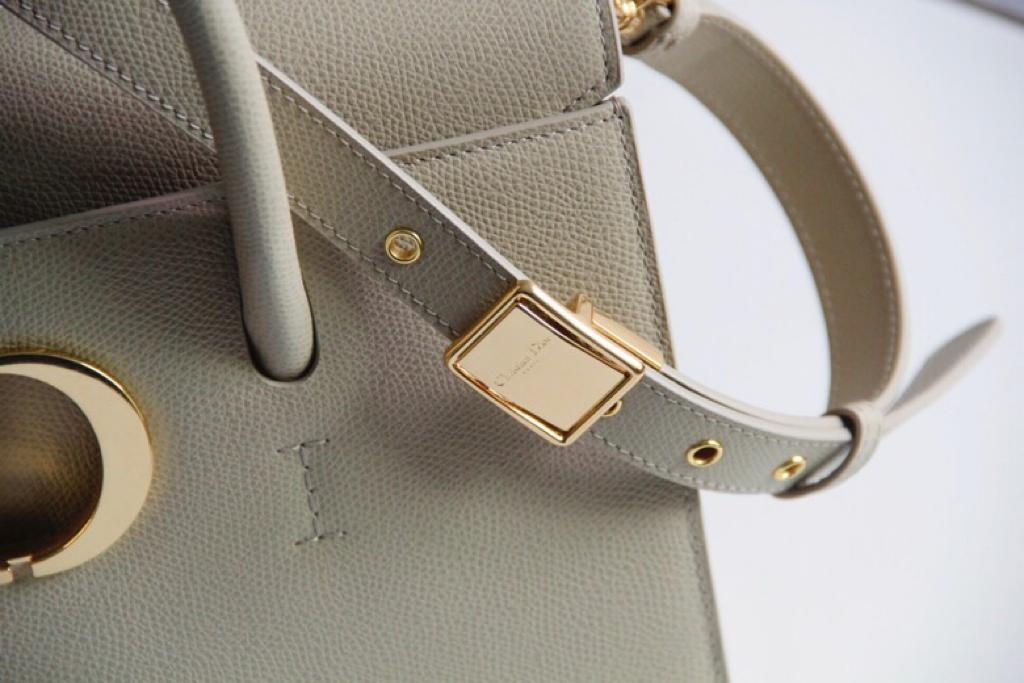 [TOP] Christian Dior Large St Honoré Tote Bag Grained Calfskin - Apricot