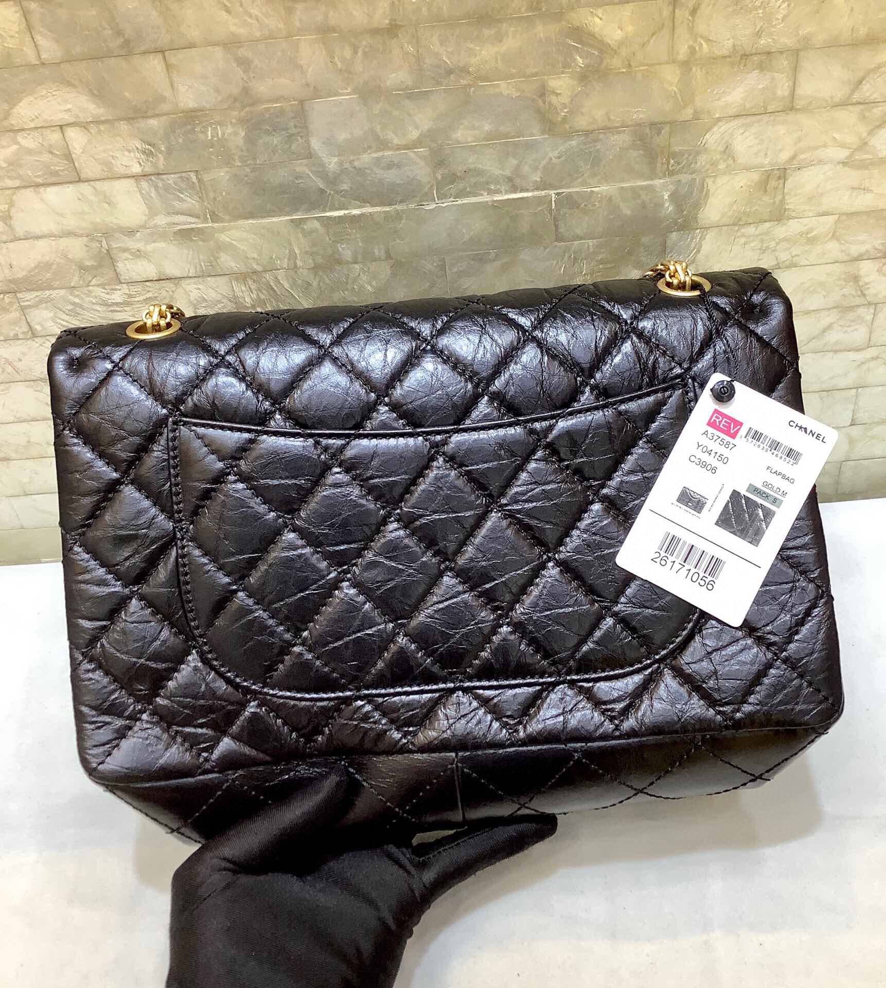 [TOP] CHANEL 2.55 Reissue Flap Bag Medium 24cm - Black & GHW