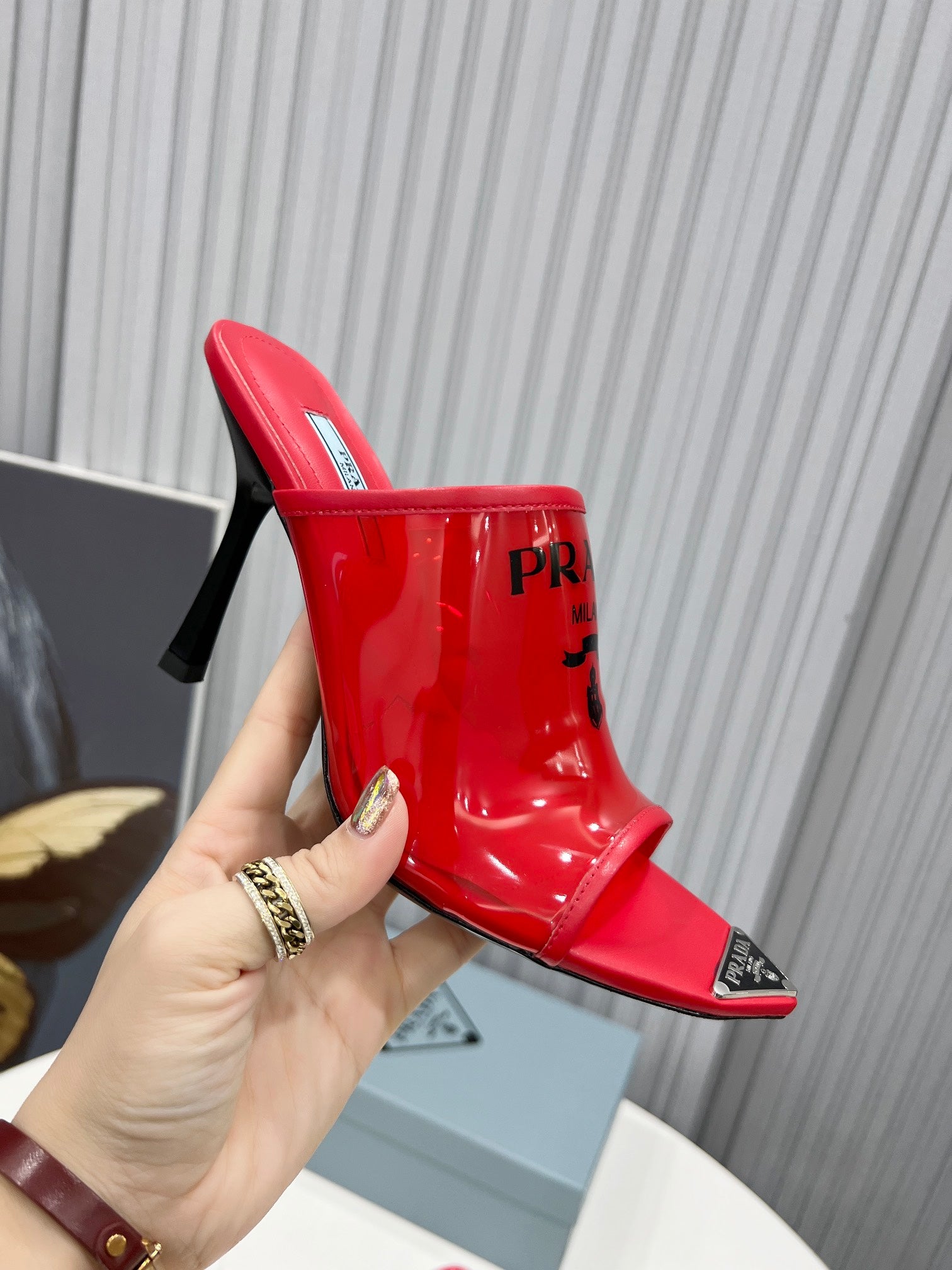 [TOP] PRADA Logo-print Plexiglas High-heel Slides - Red